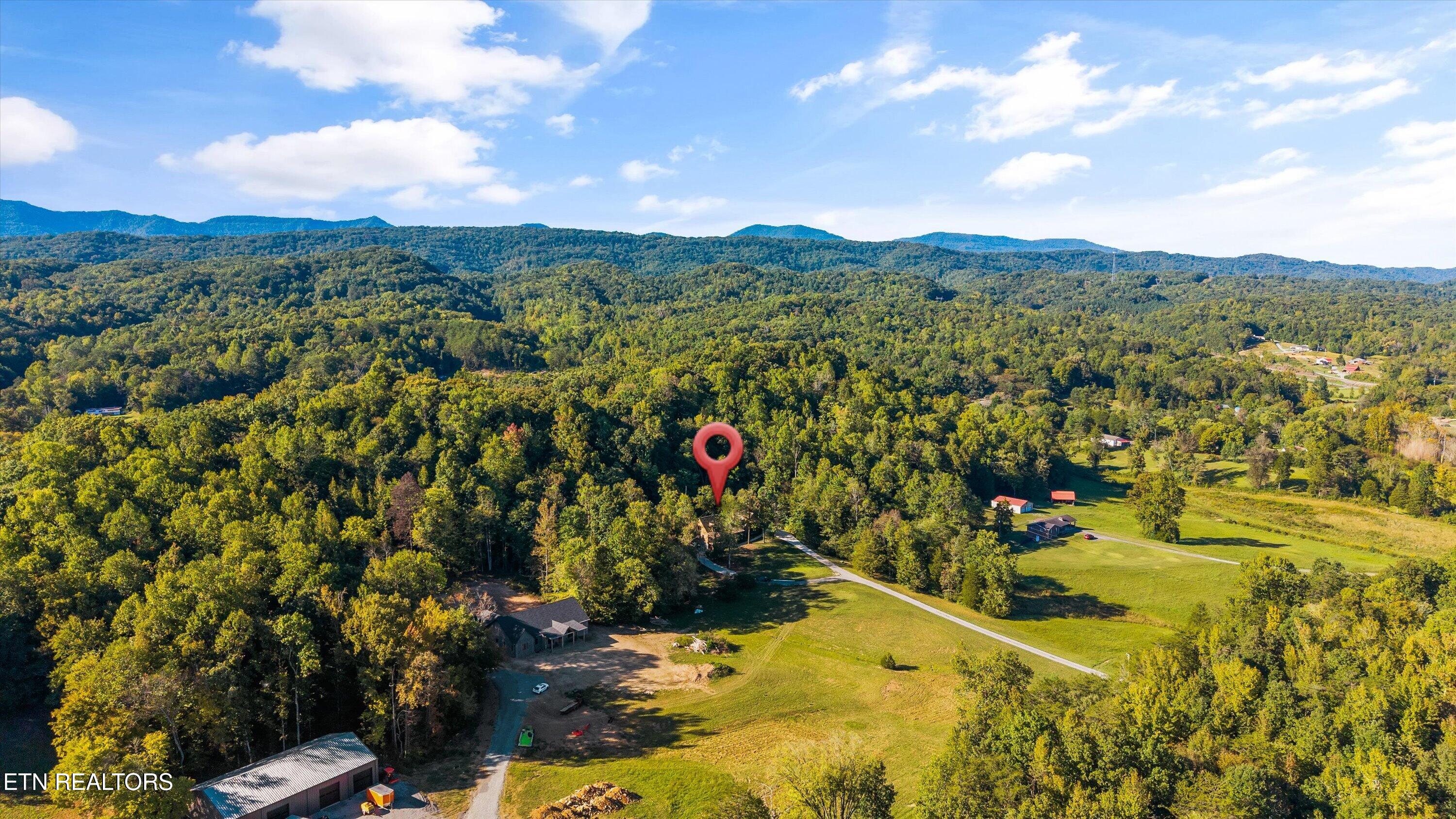 144 Center Valley Road Clinton TN 37716