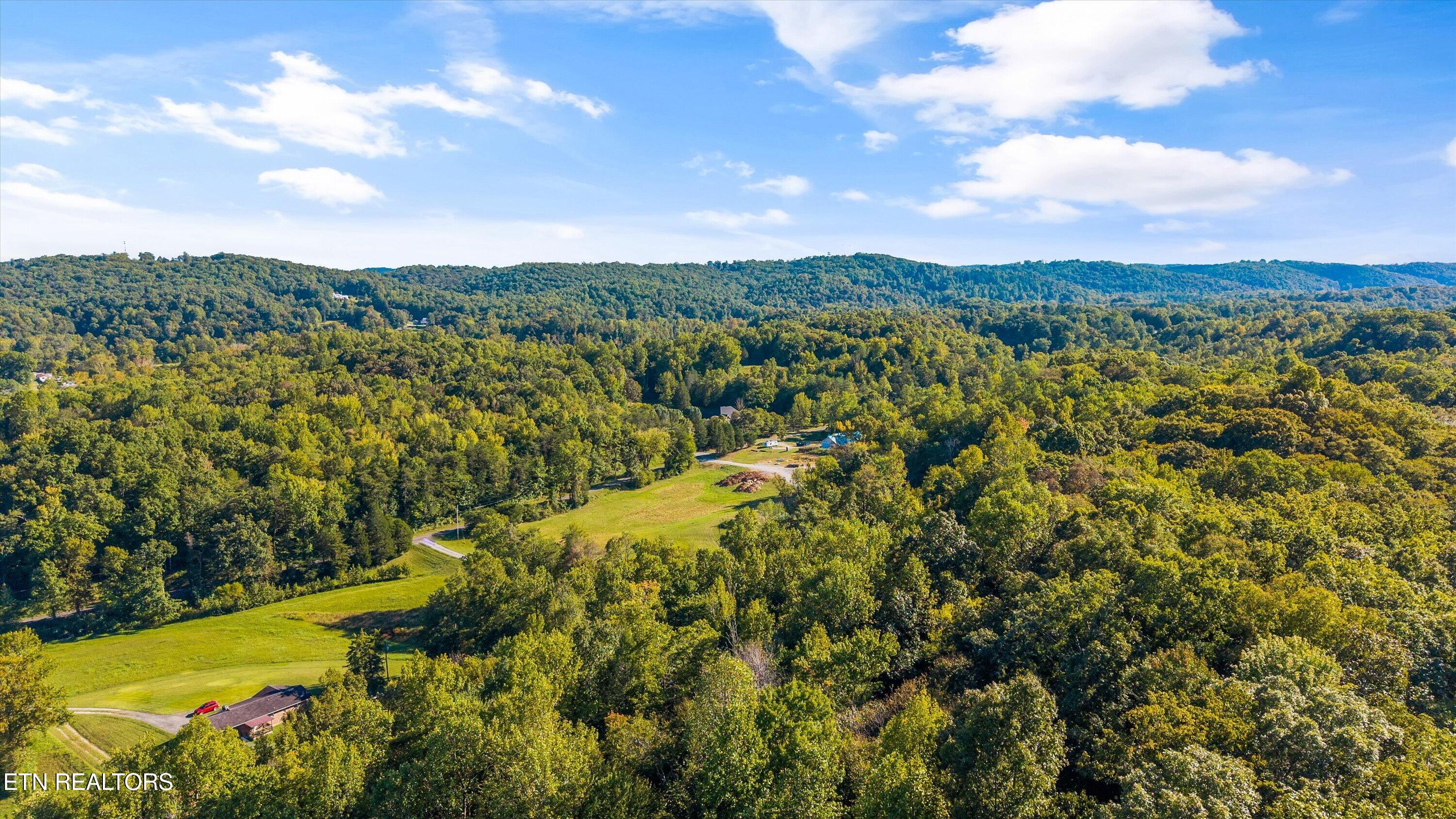 144 Center Valley Road Clinton TN 37716