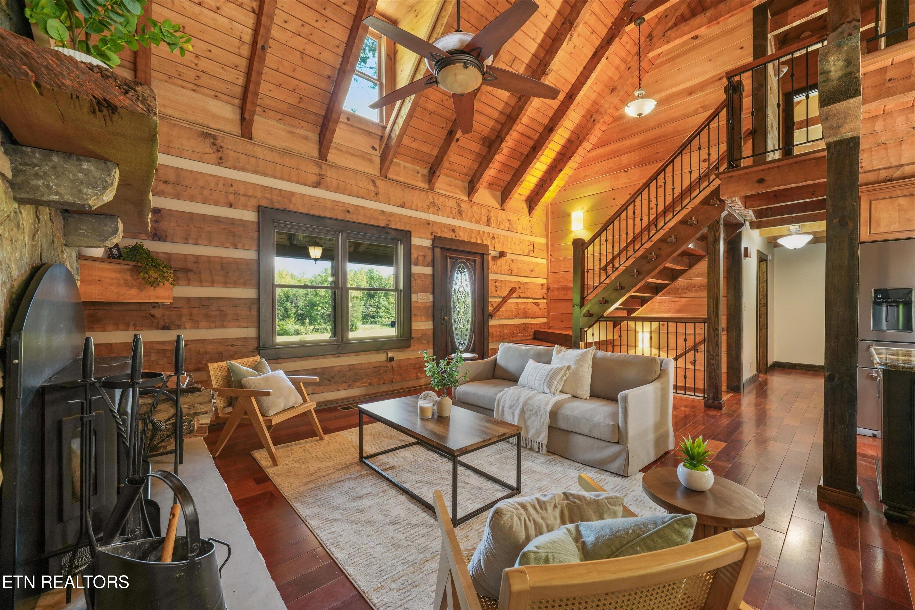 144 Center Valley Road Clinton TN 37716