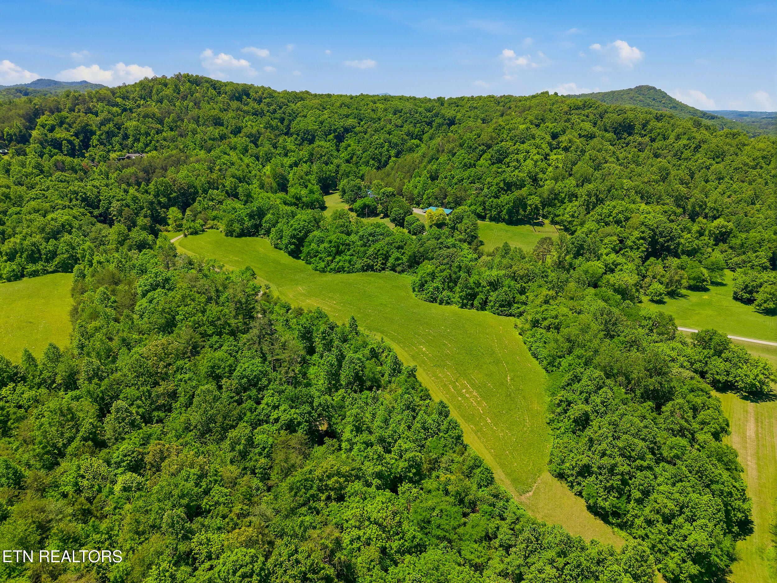 1309 &1319 Licklog Hollow Road Sevierville TN 37876