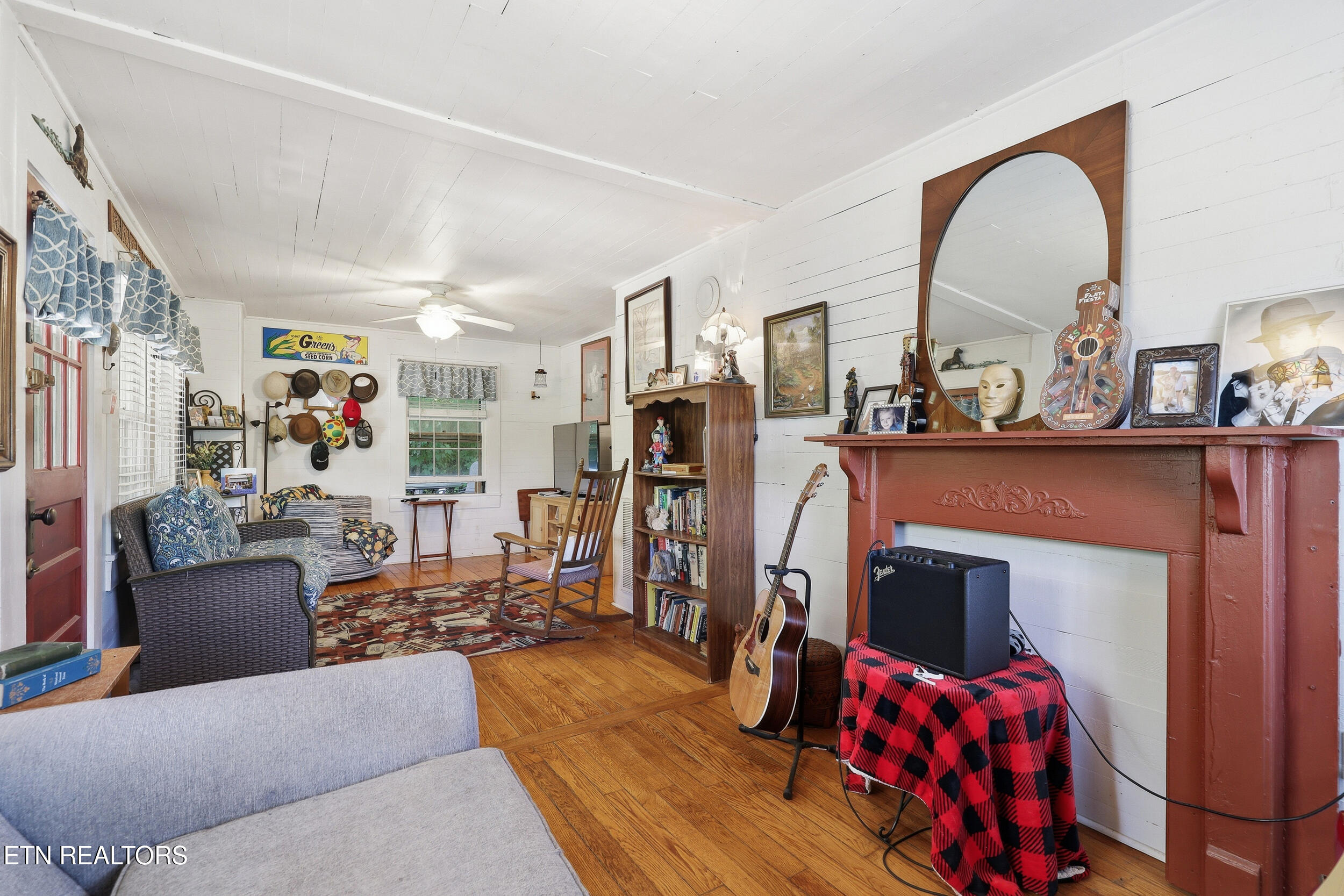 1309 &1319 Licklog Hollow Road Sevierville TN 37876