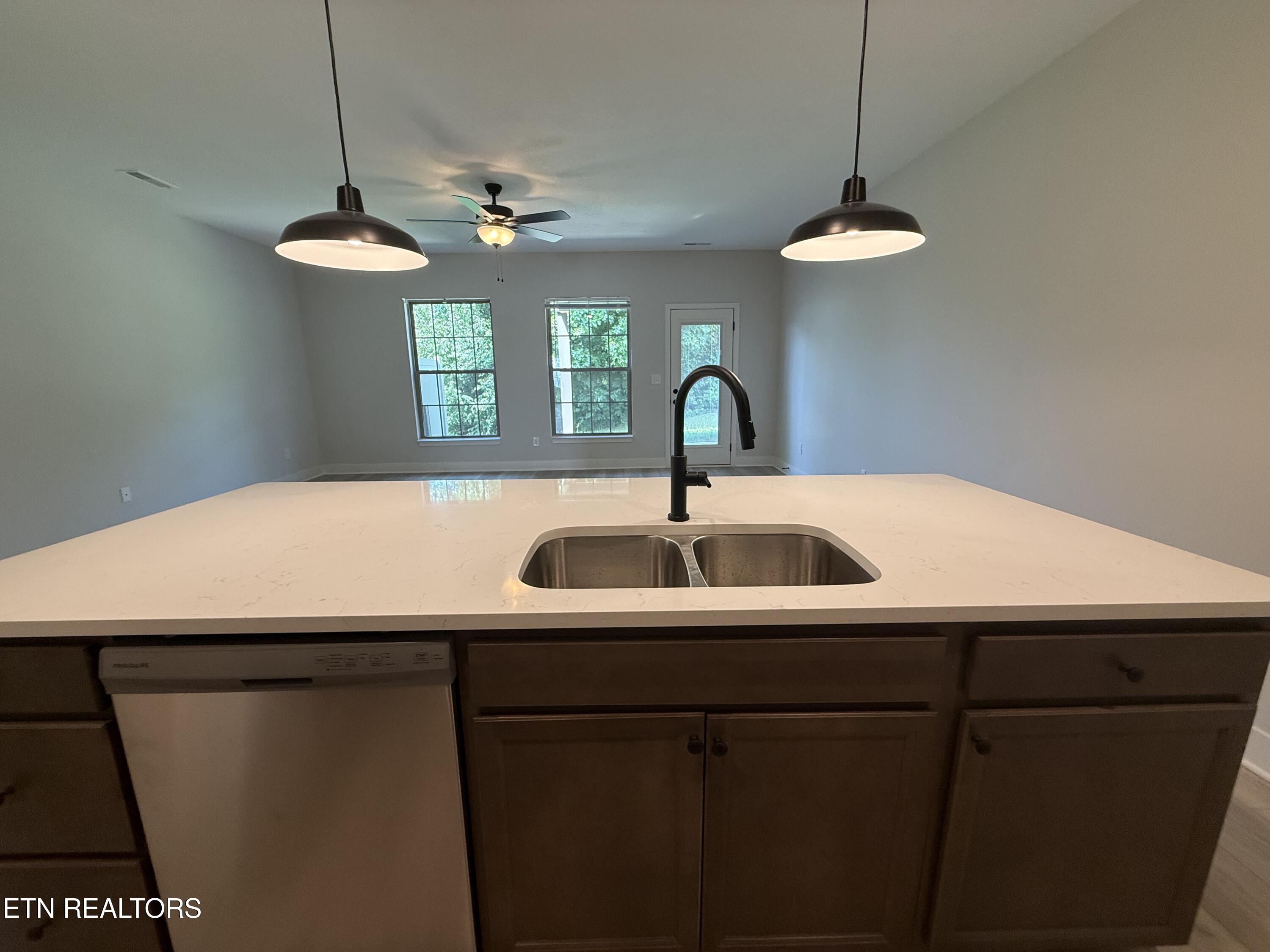 8932 Keenberg Lane Knoxville TN 37931