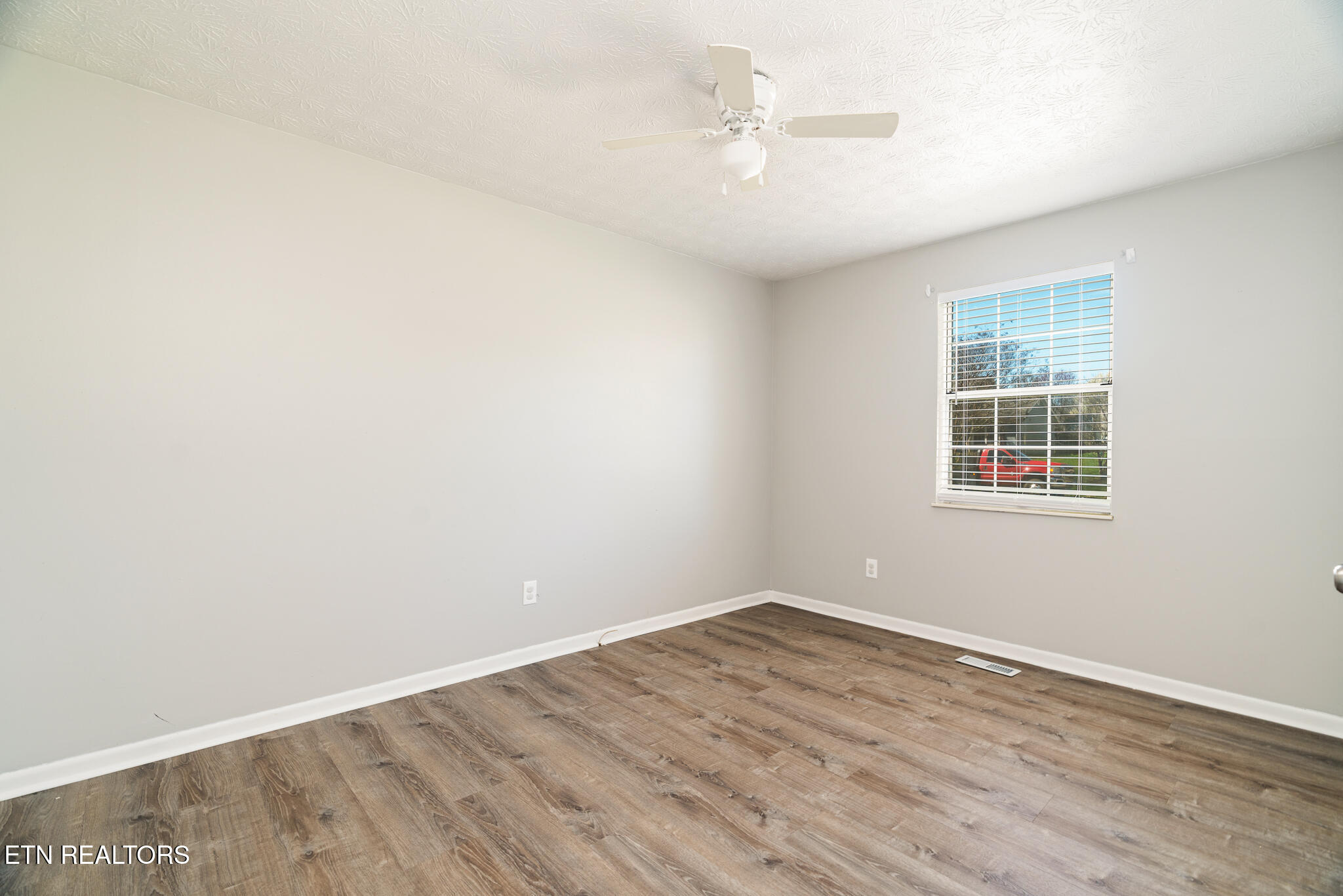 7536 Inverrary Circle Knoxville TN 37918