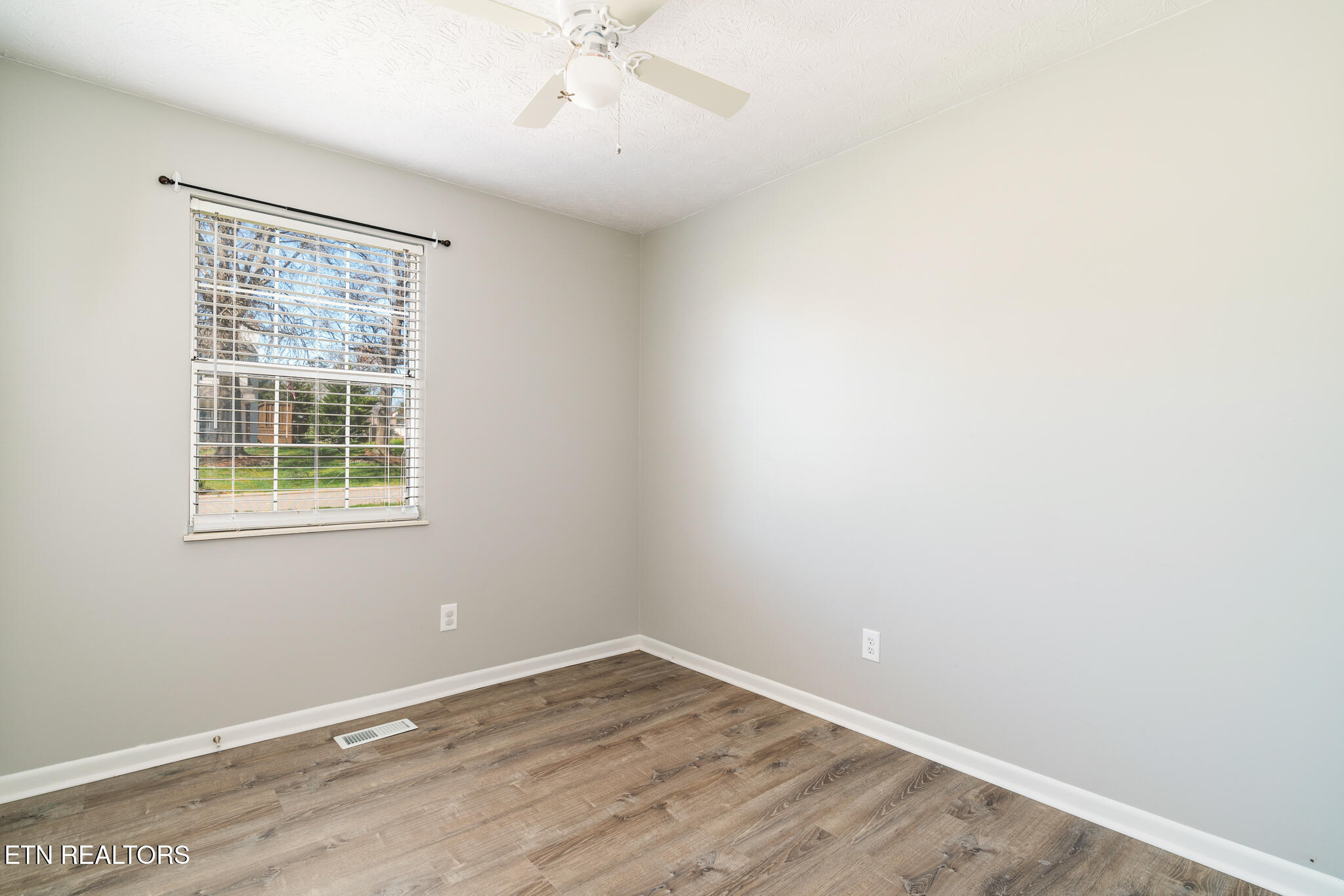 7536 Inverrary Circle Knoxville TN 37918