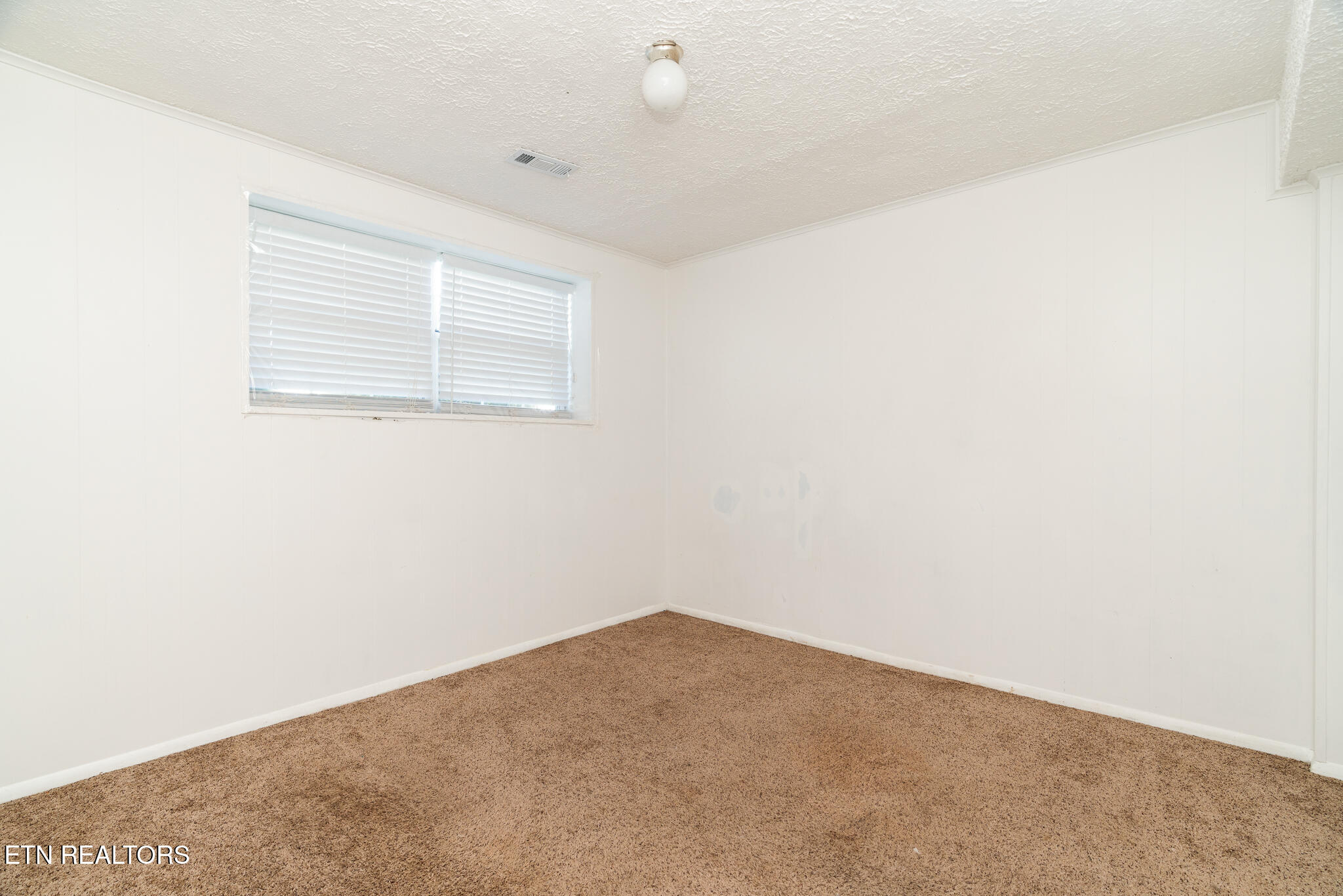 7536 Inverrary Circle Knoxville TN 37918