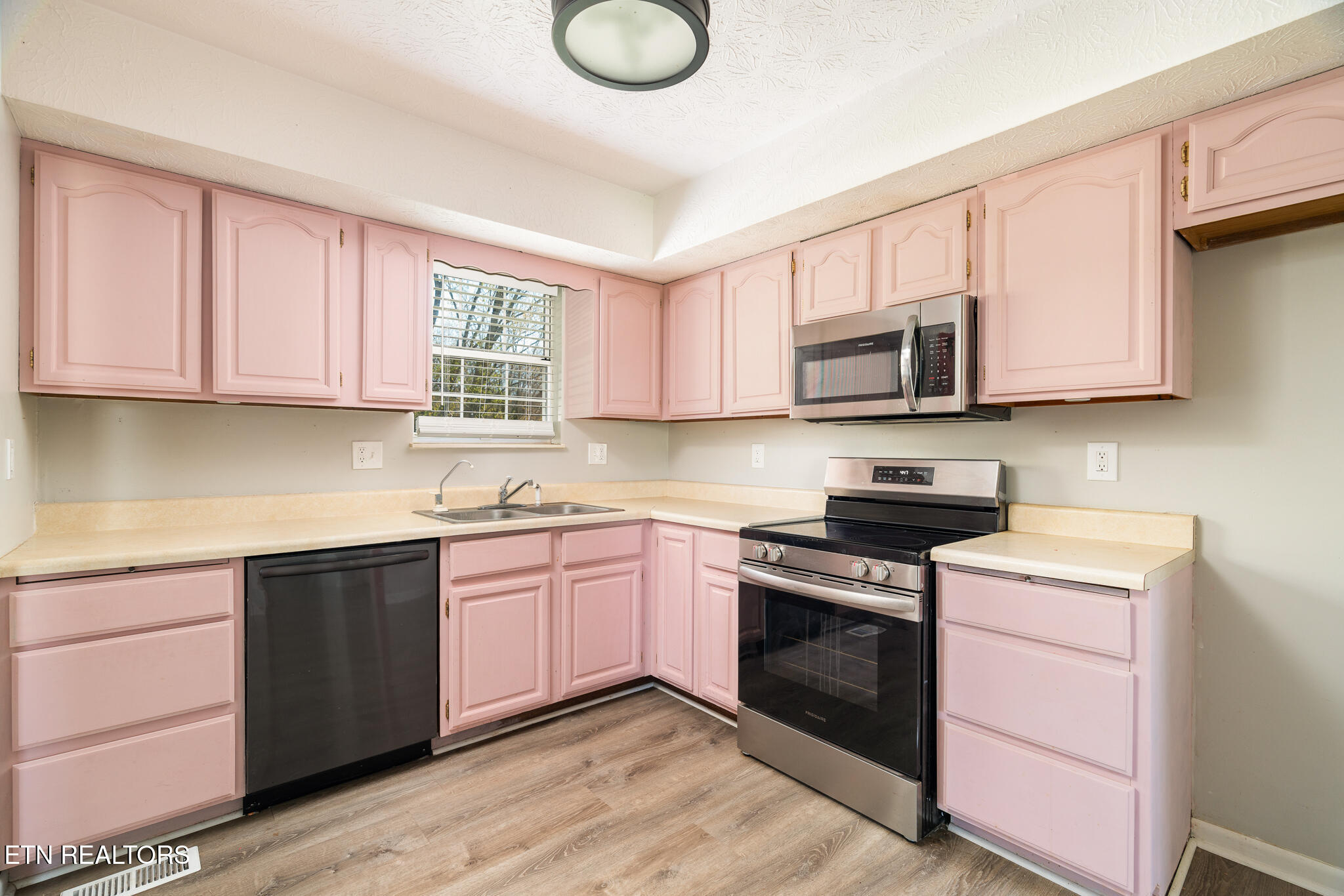 7536 Inverrary Circle Knoxville TN 37918