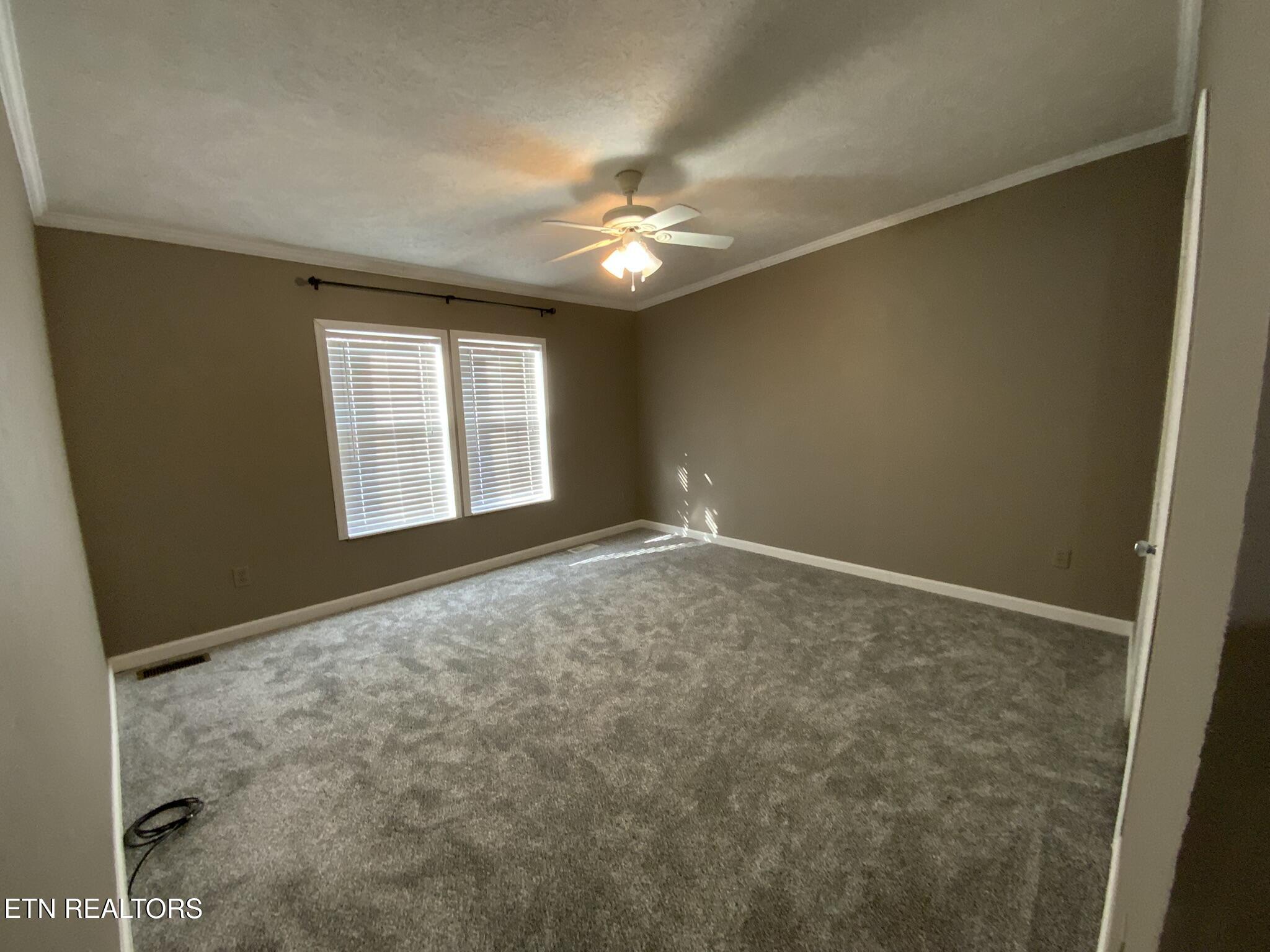 596 Skyline Drive Harriman TN 37748