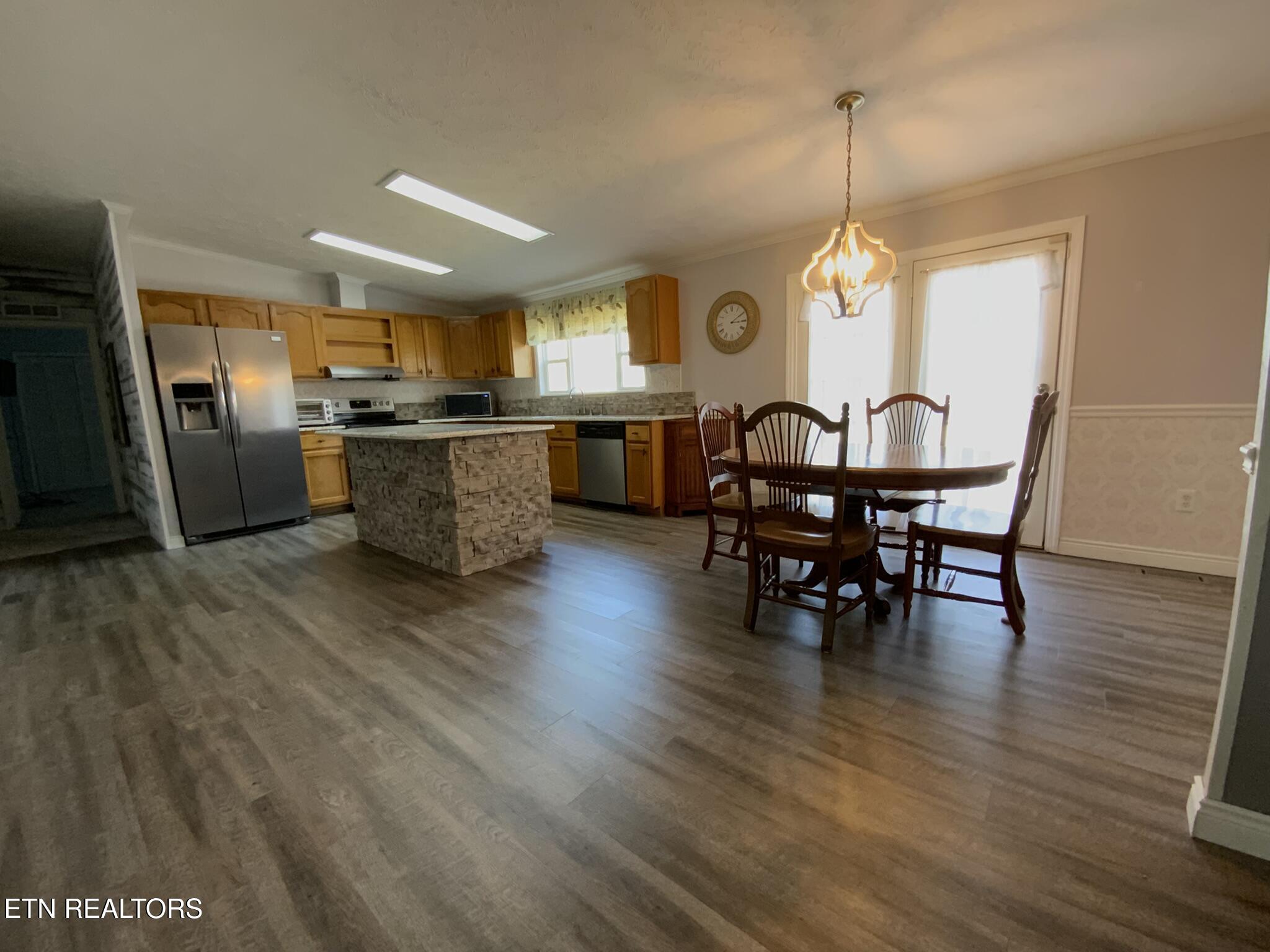 596 Skyline Drive Harriman TN 37748