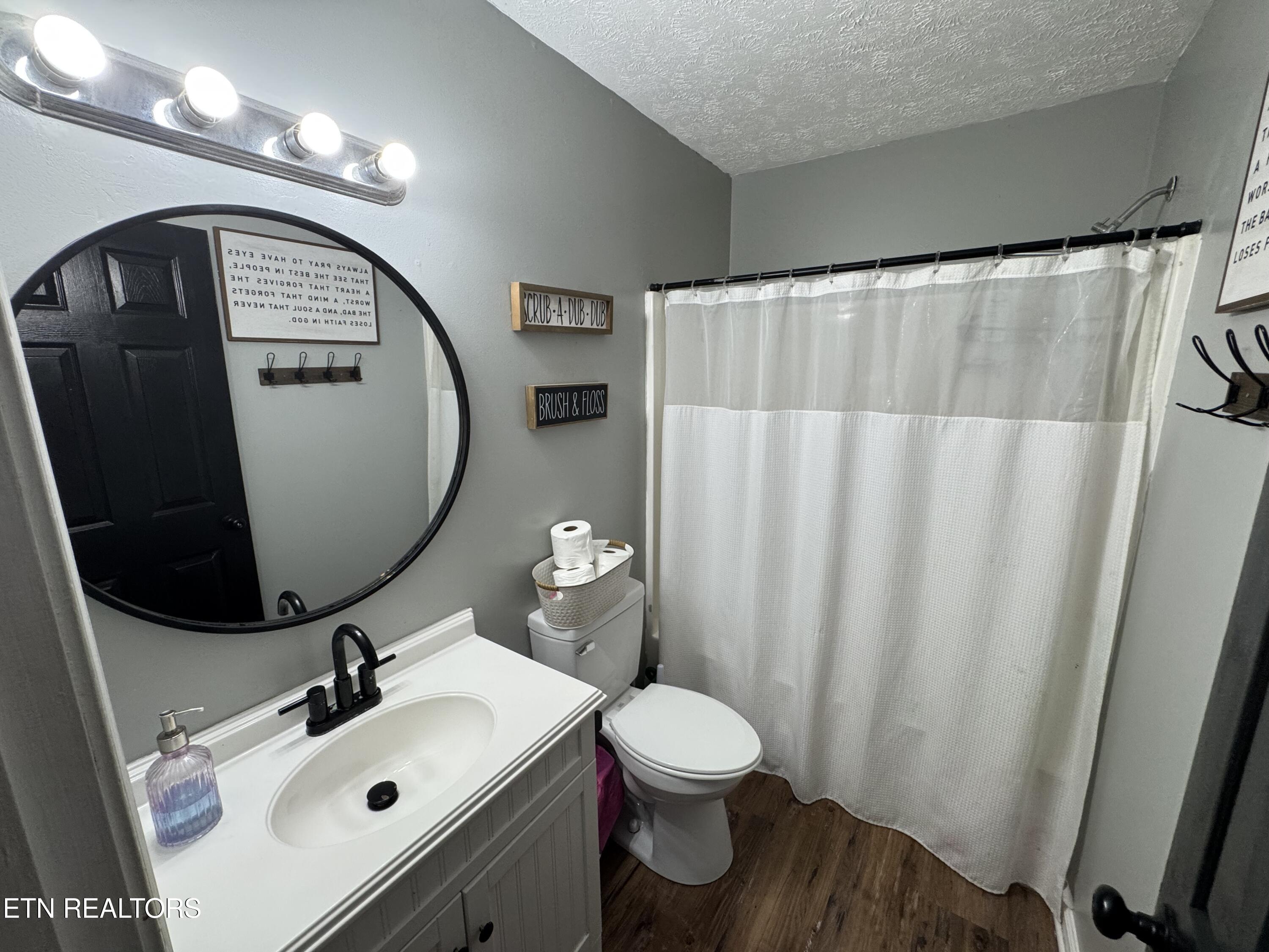 51 Rhododendron Circle Crossville TN 38555