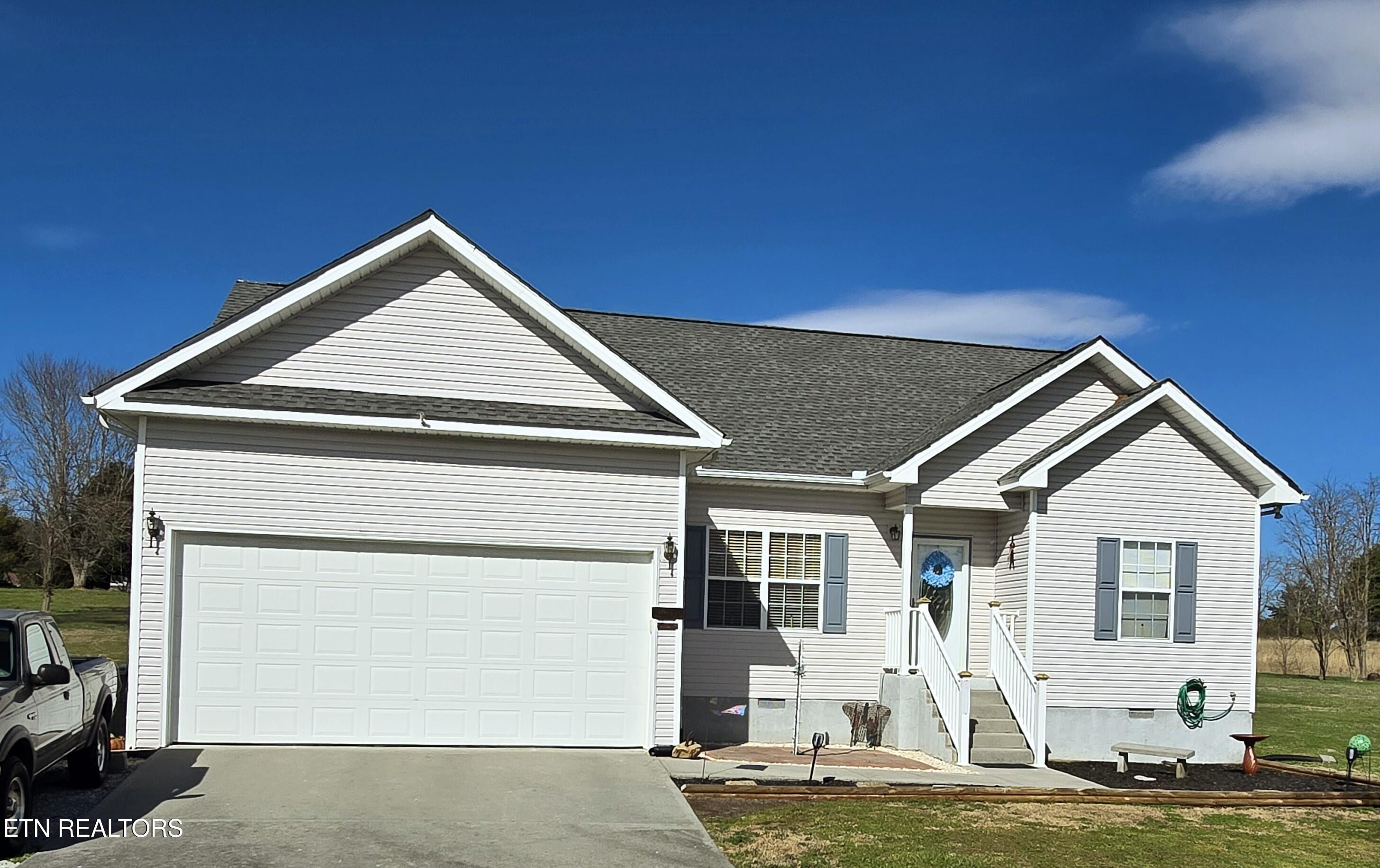 2112 Katie Lane Dandridge TN 37725