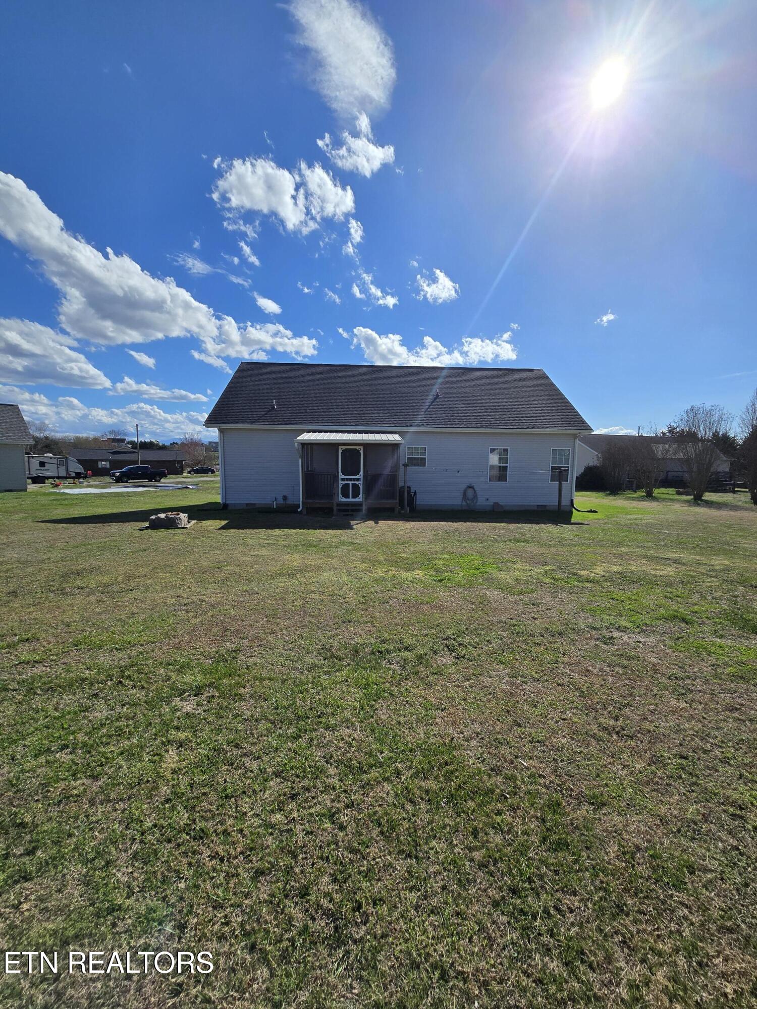 2112 Katie Lane Dandridge TN 37725