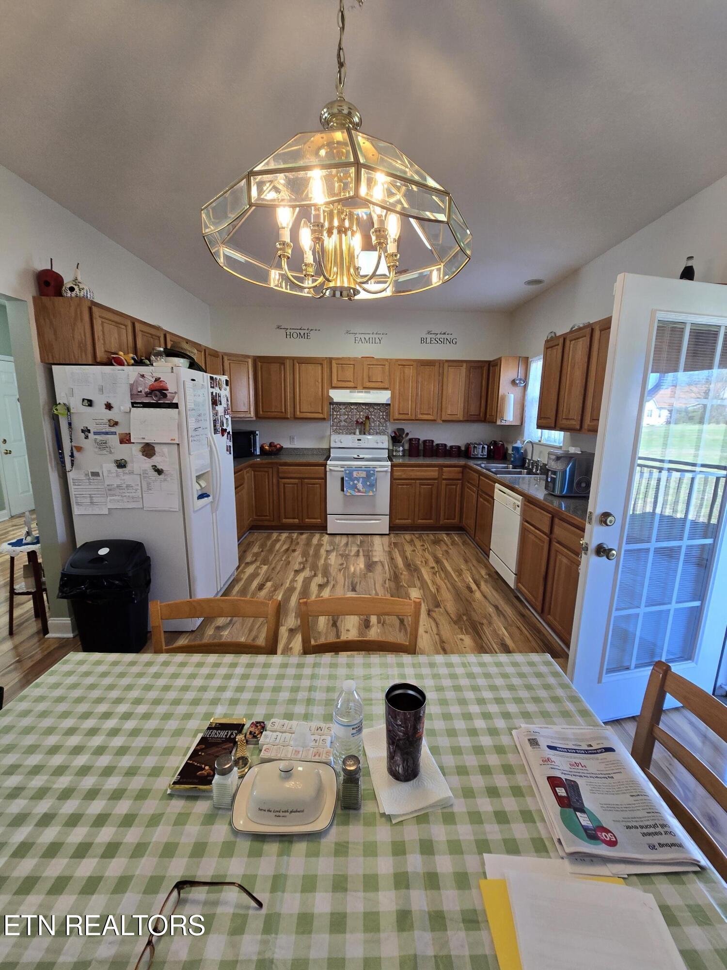 2112 Katie Lane Dandridge TN 37725