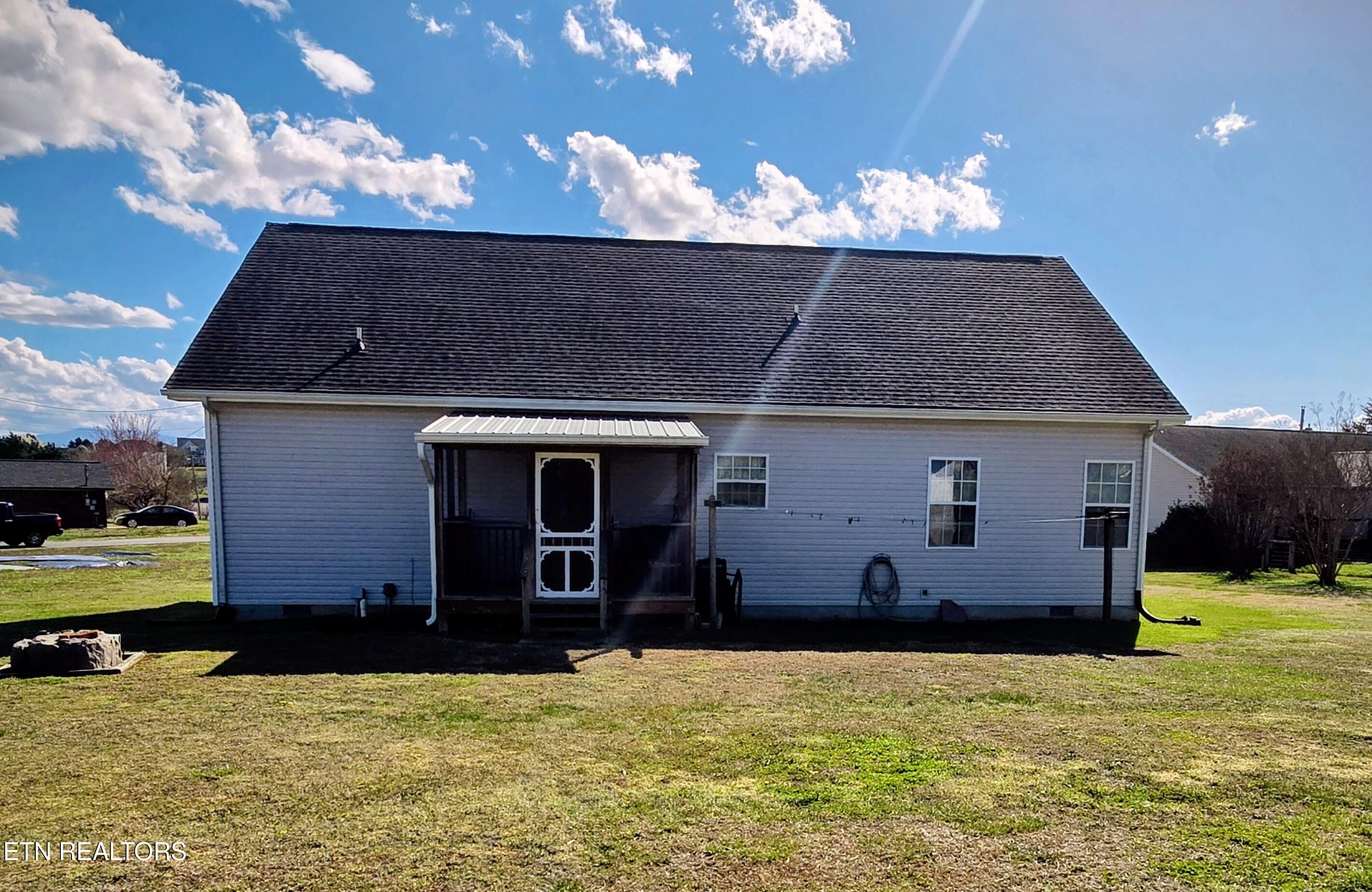2112 Katie Lane Dandridge TN 37725