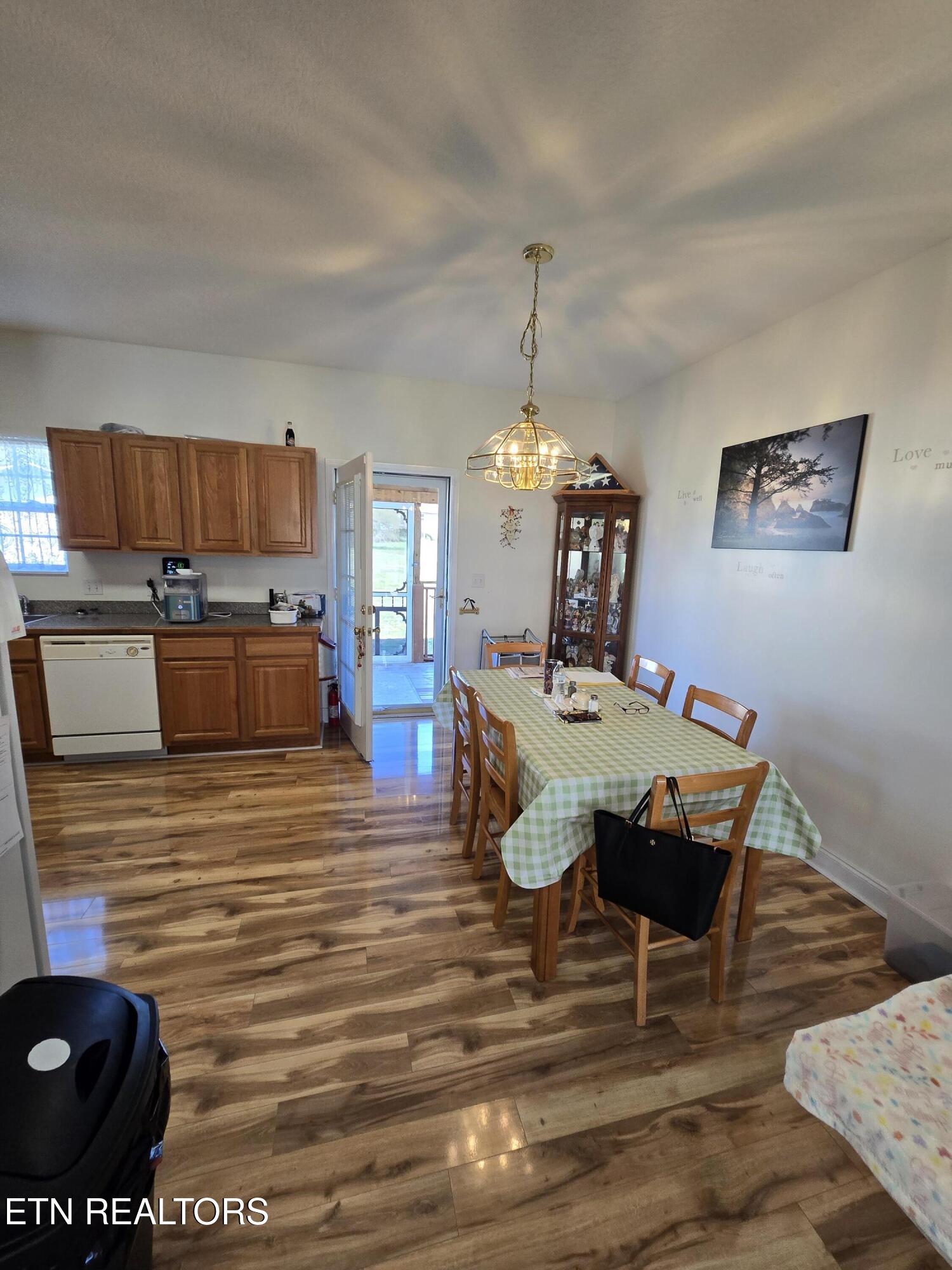 2112 Katie Lane Dandridge TN 37725