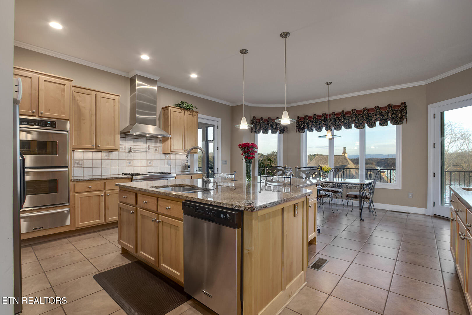 1490 Rarity Bay Parkway Vonore TN 37885