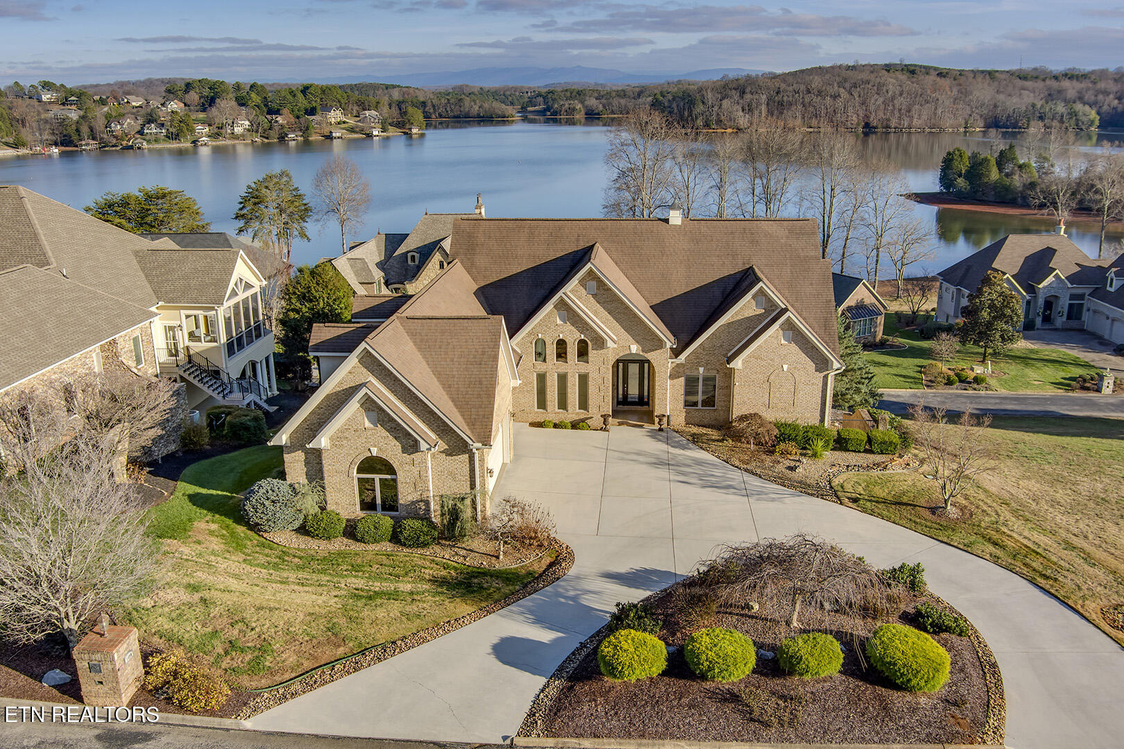 1490 Rarity Bay Parkway Vonore TN 37885