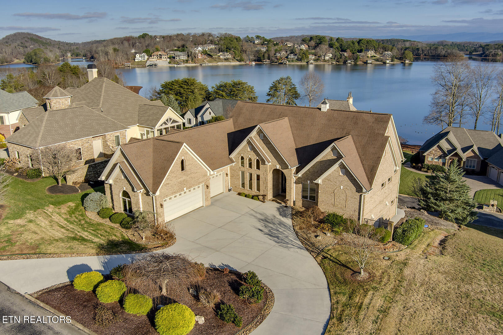 1490 Rarity Bay Parkway Vonore TN 37885