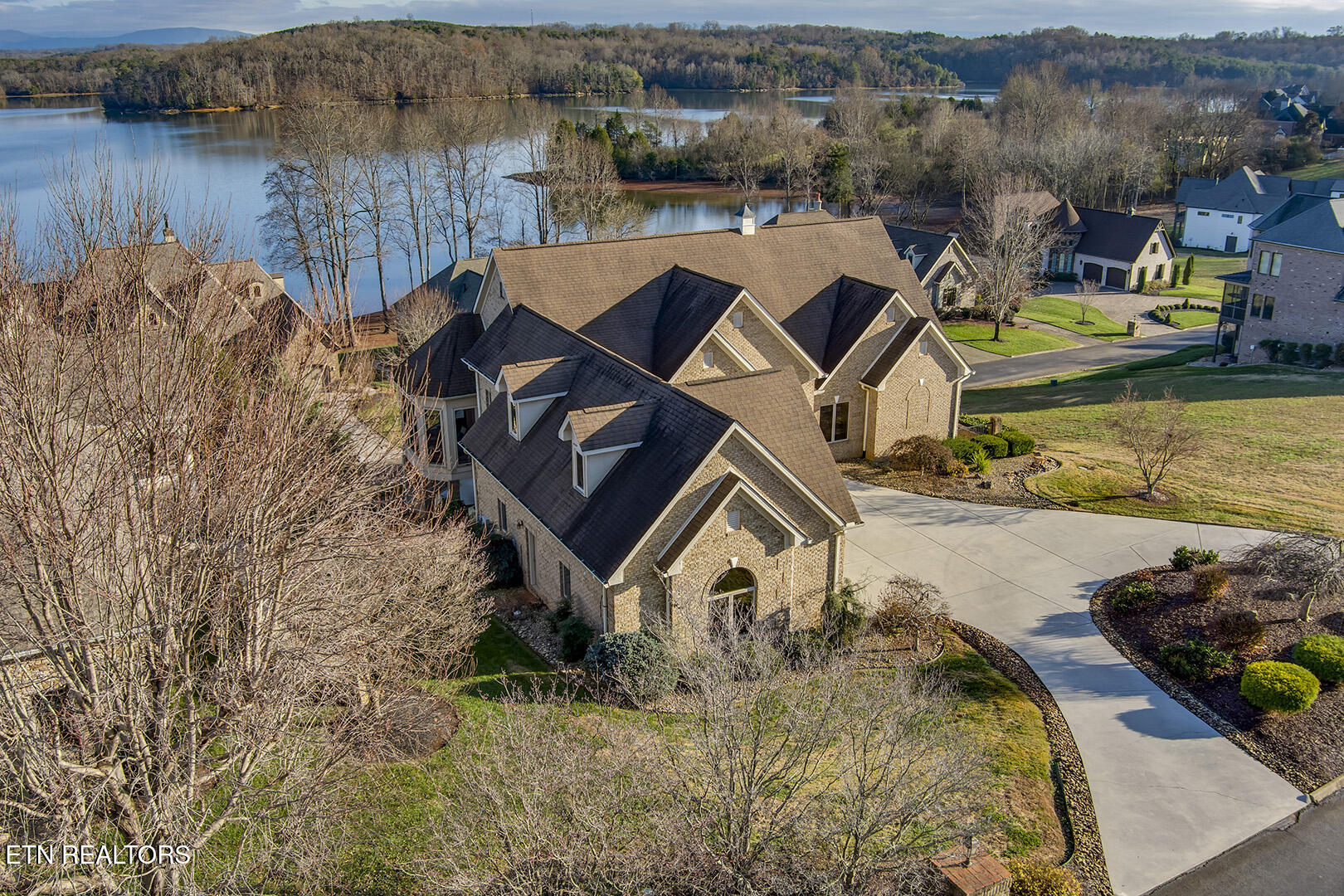 1490 Rarity Bay Parkway Vonore TN 37885