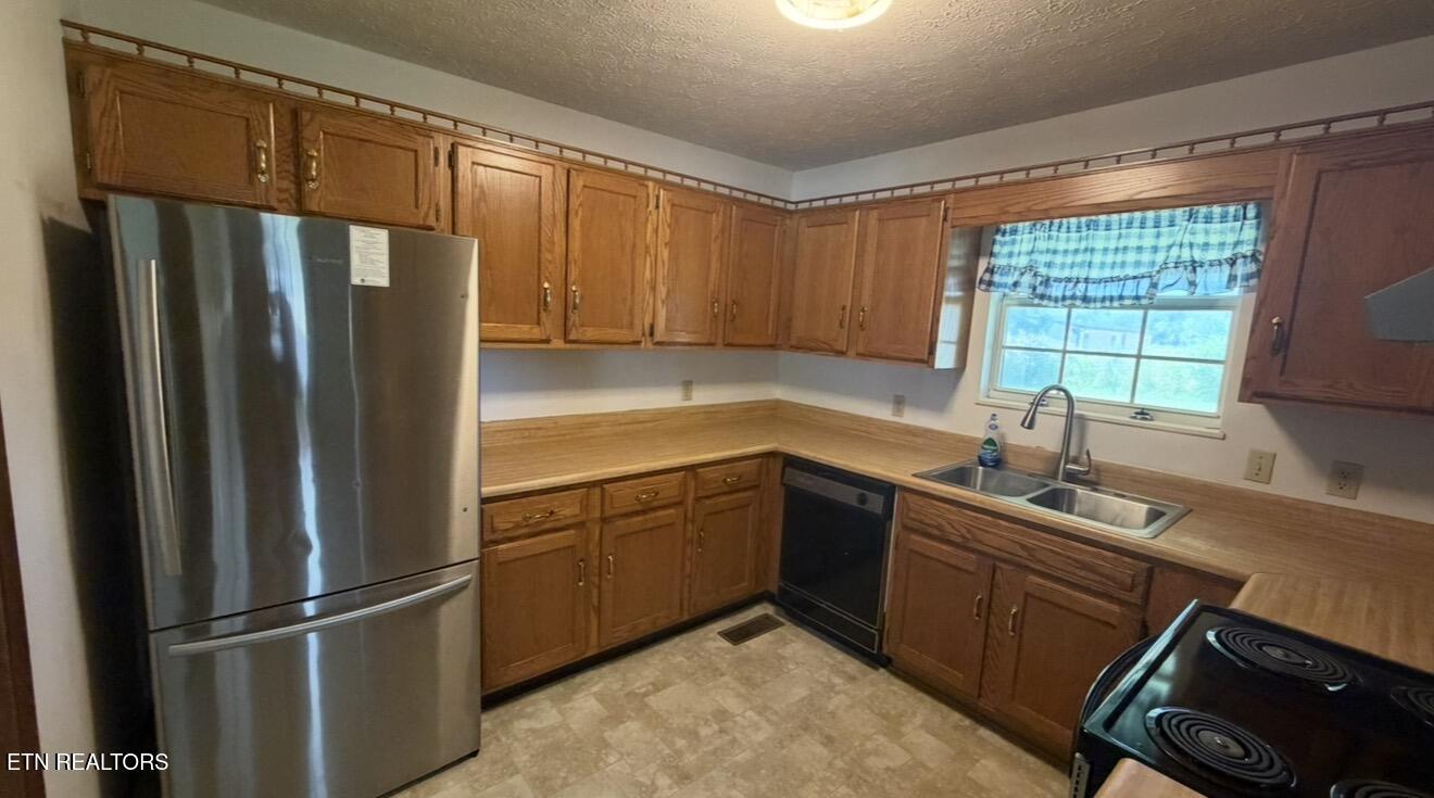 129 Oliver Drive Madisonville TN 37354