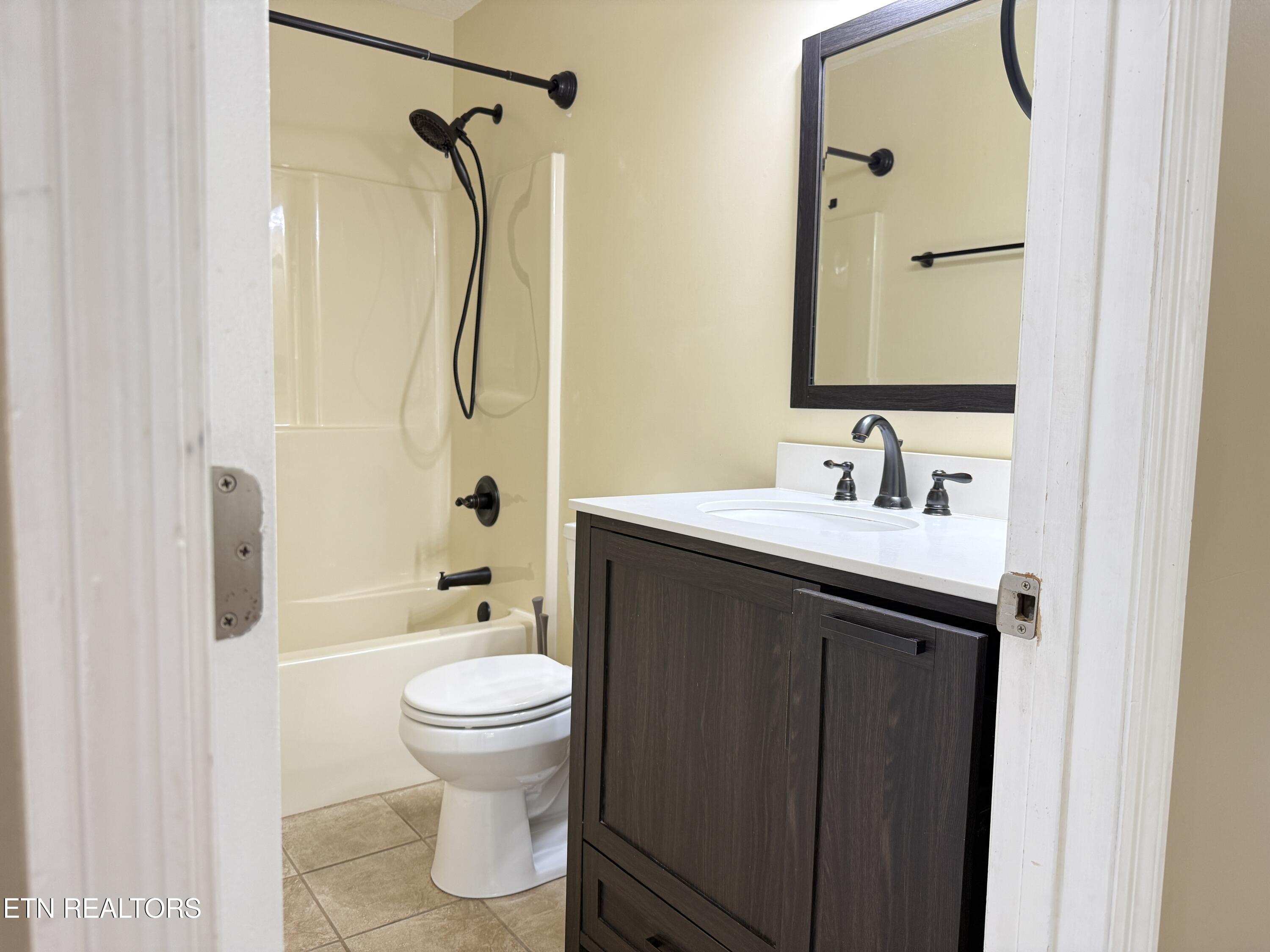 5424 Rosebay Road Knoxville TN 37918