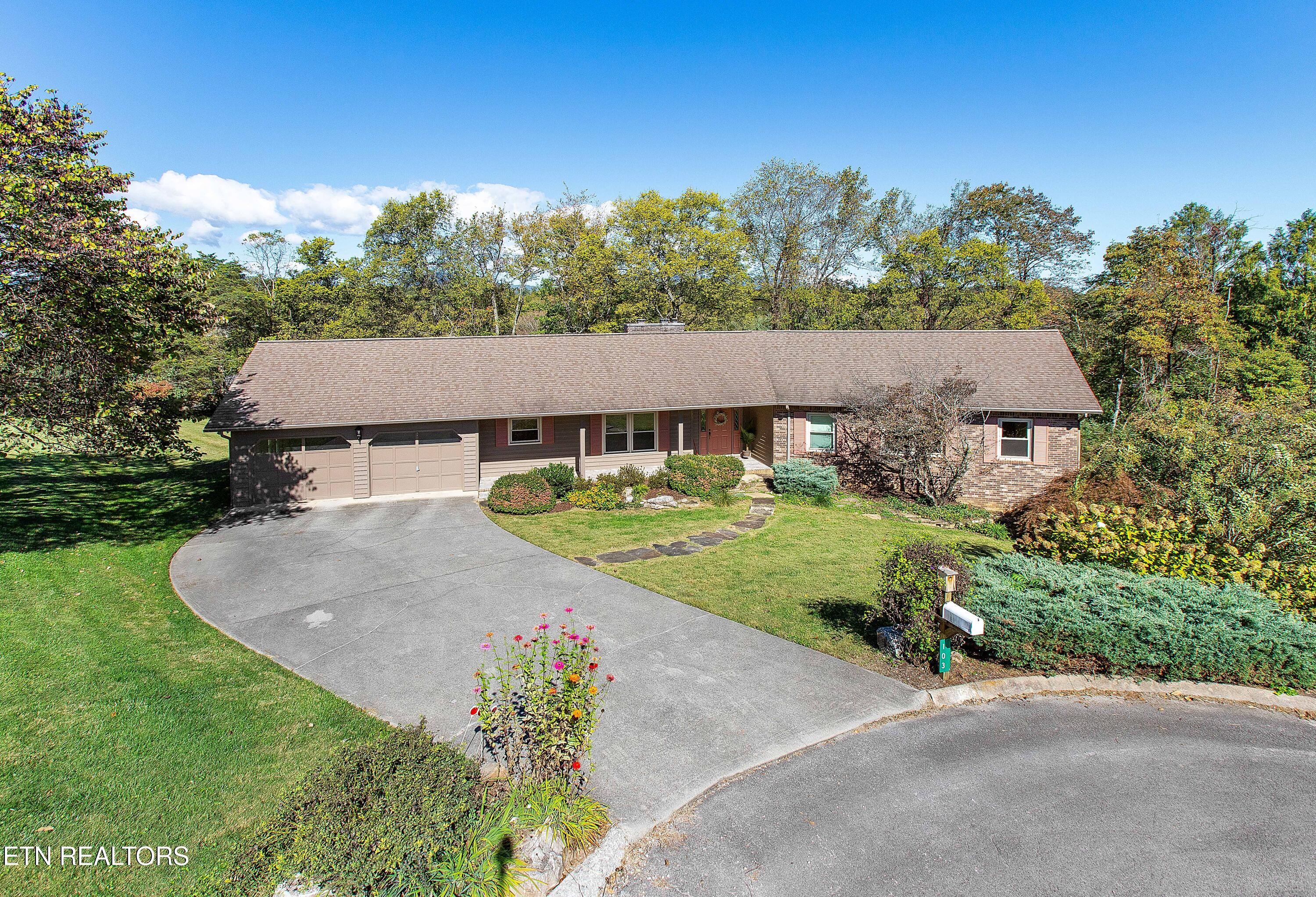 103 Farmington Place Clinton TN 37716