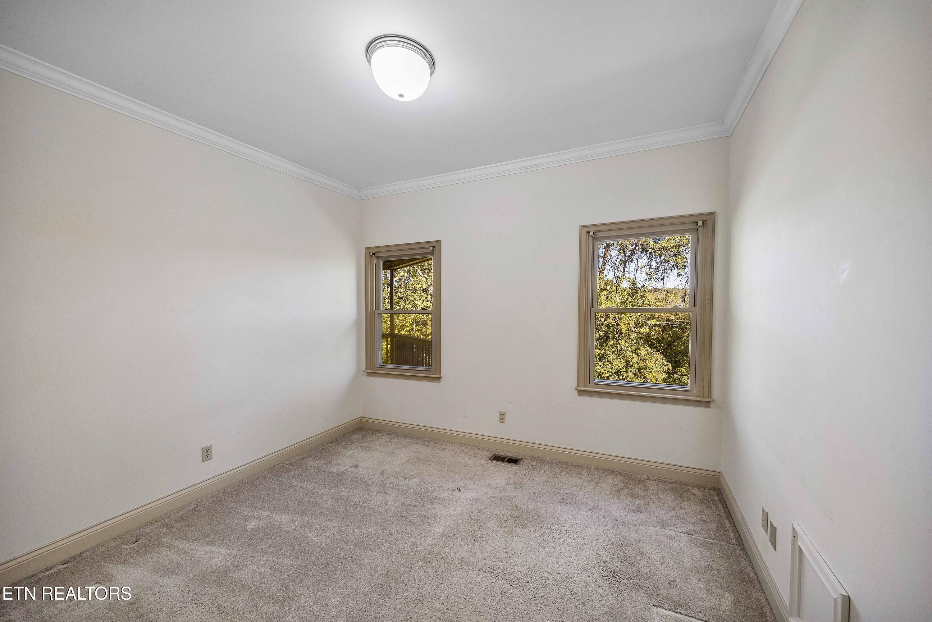 103 Farmington Place Clinton TN 37716