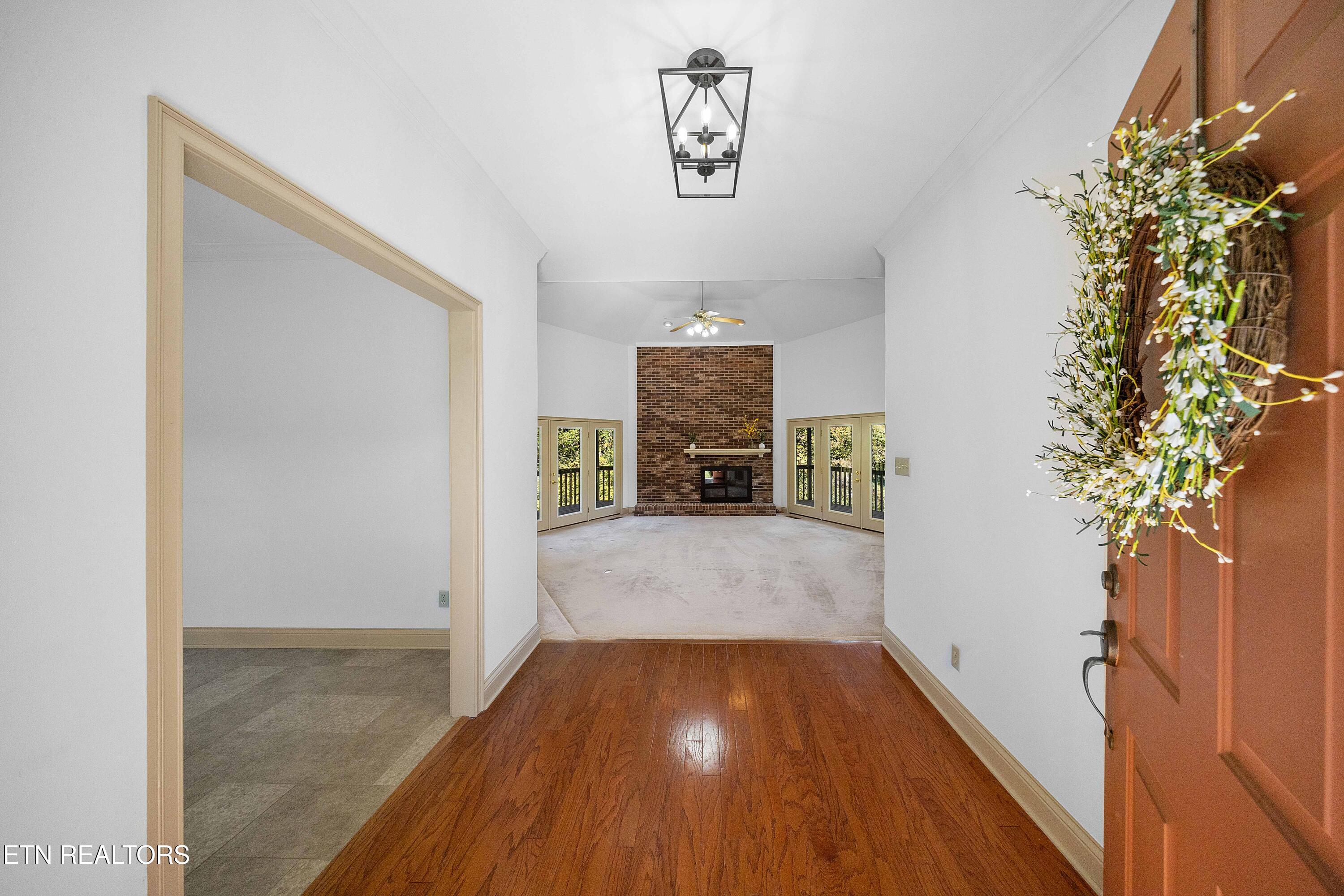 103 Farmington Place Clinton TN 37716