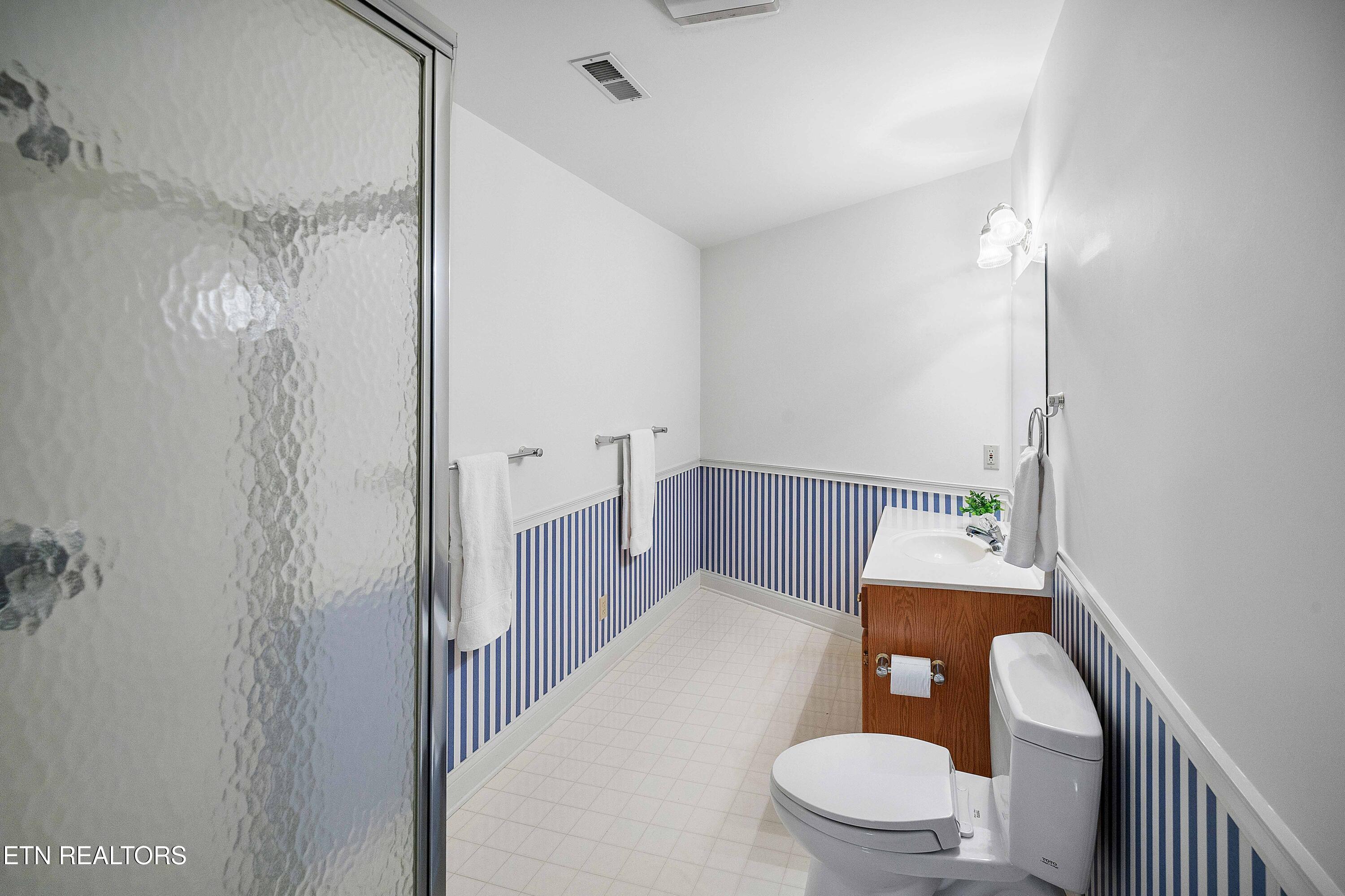 103 Farmington Place Clinton TN 37716