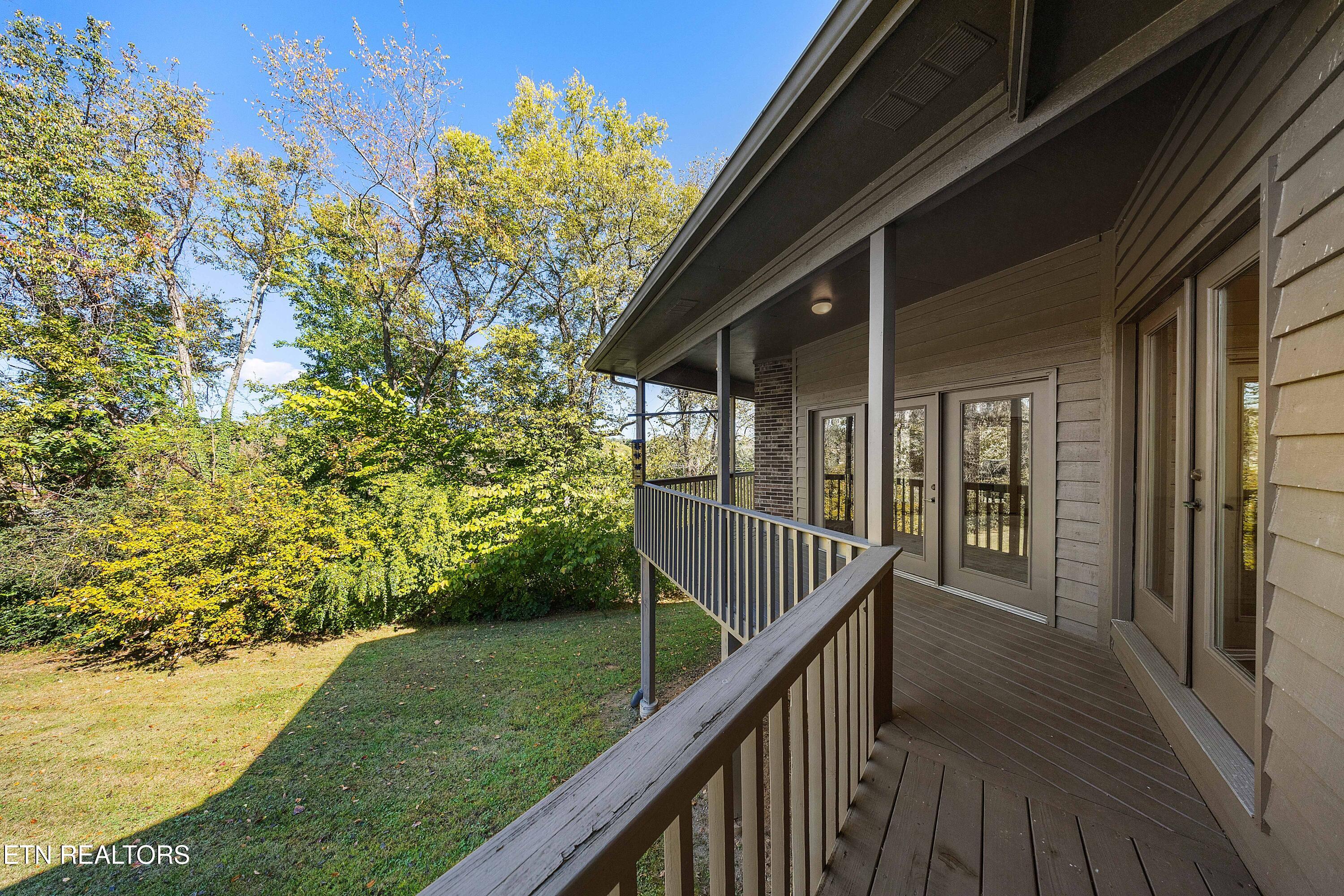 103 Farmington Place Clinton TN 37716