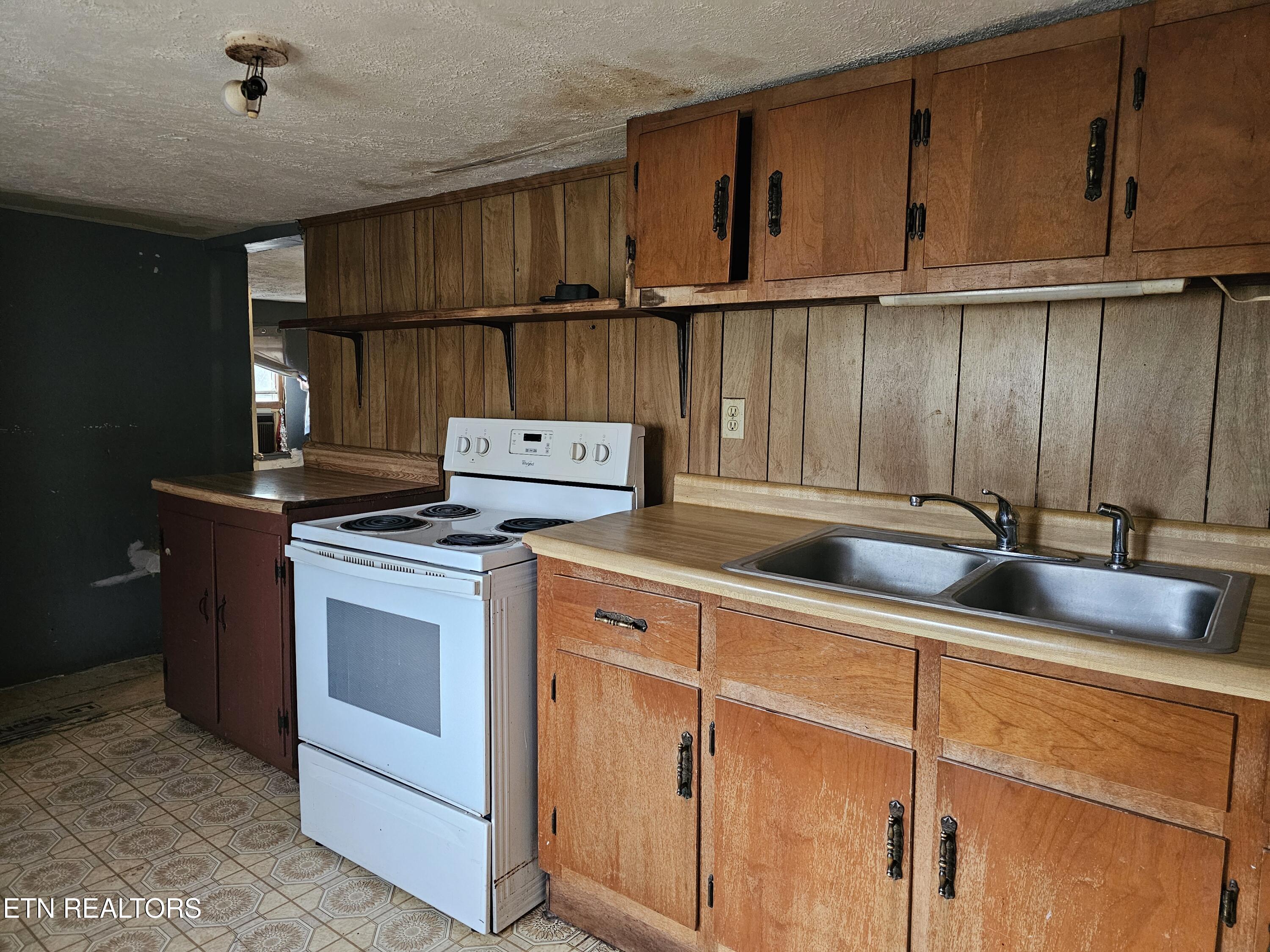 801 Childress Avenue Sweetwater TN 37874