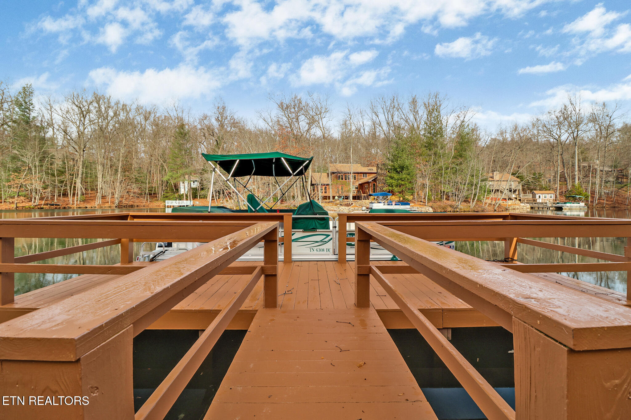 137 Shore Lane Fairfield Glade TN 38558