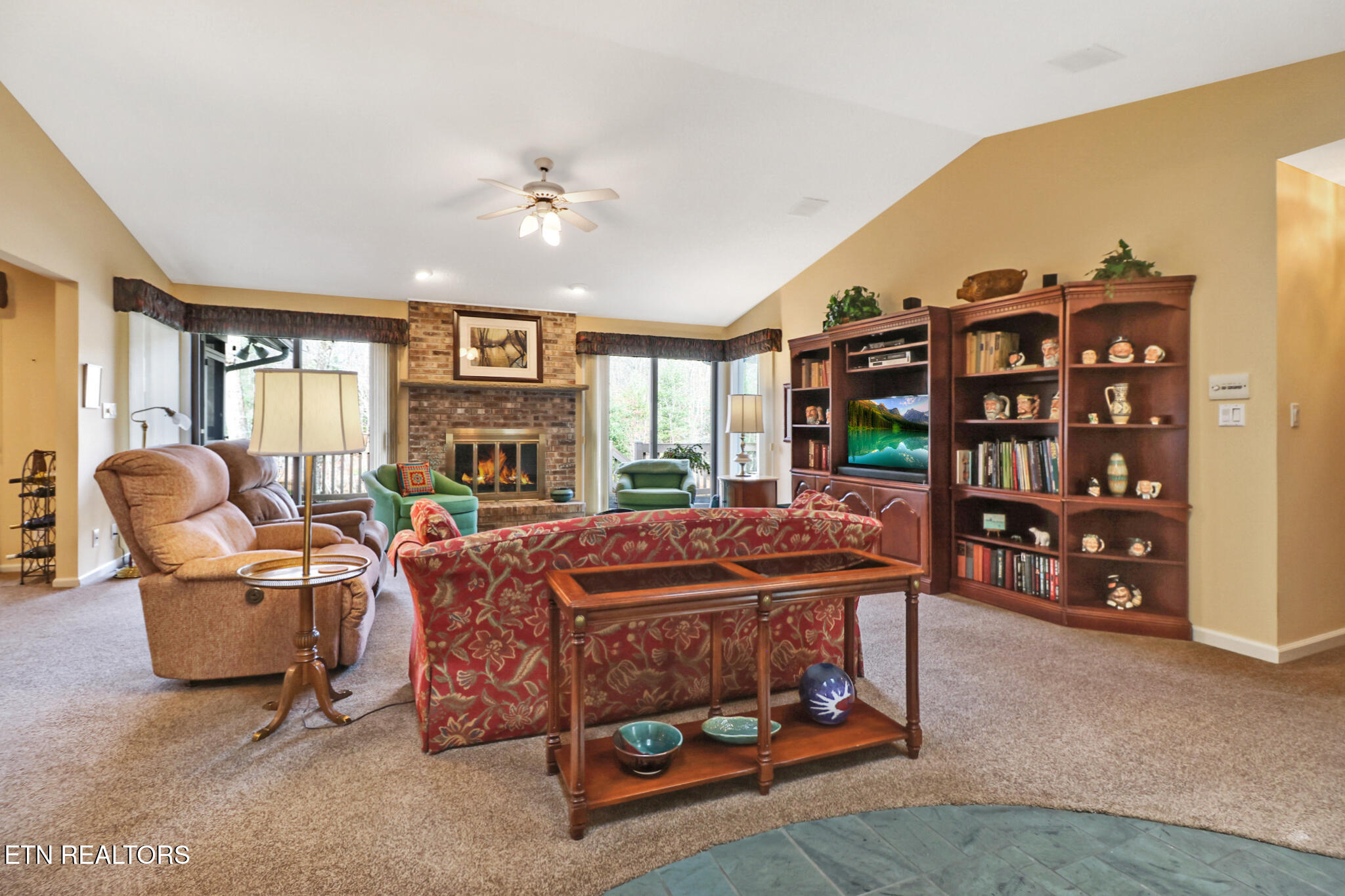 137 Shore Lane Fairfield Glade TN 38558