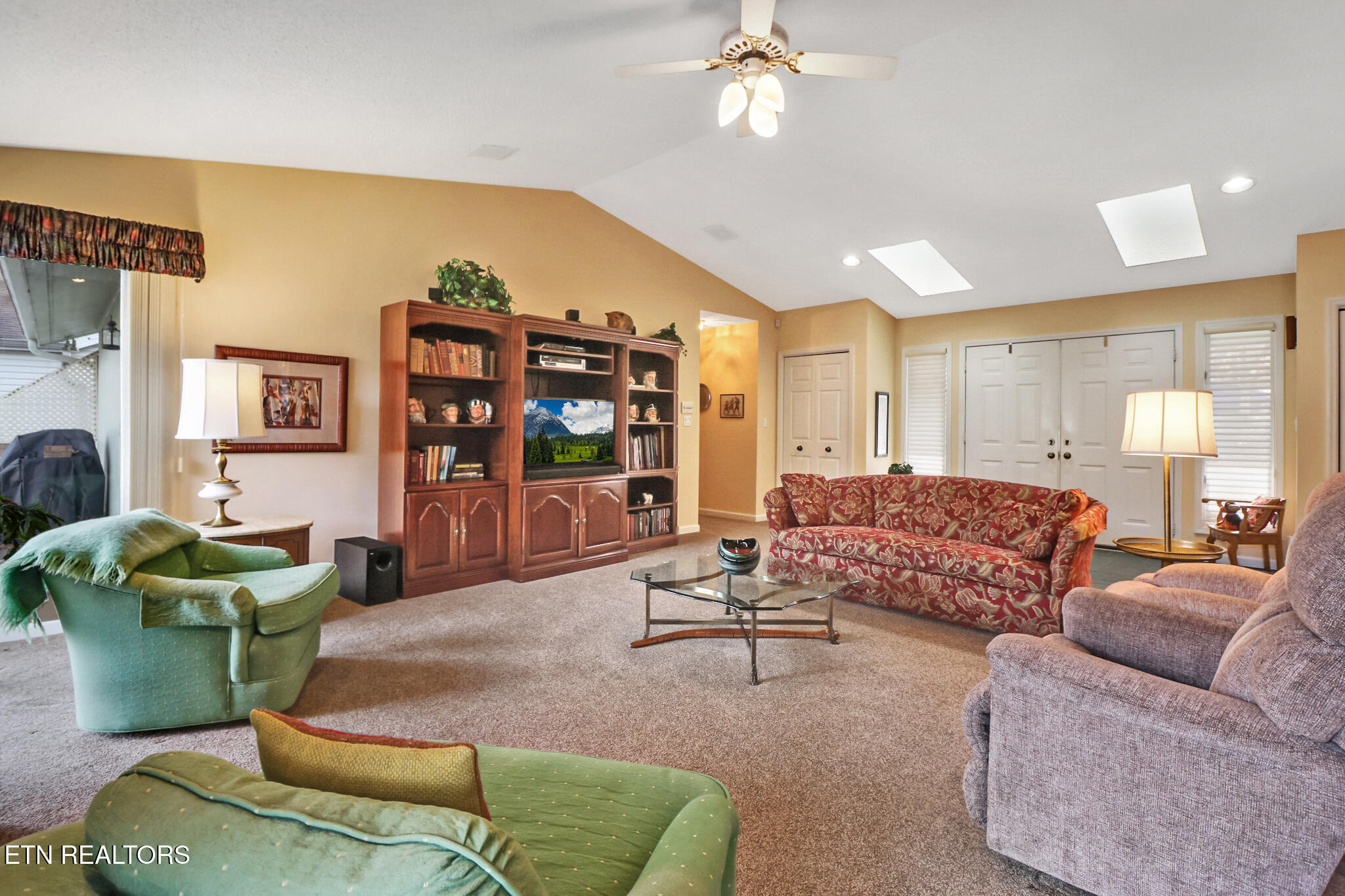 137 Shore Lane Fairfield Glade TN 38558