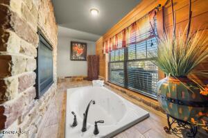 712 Still Hill Way Gatlinburg TN 37738