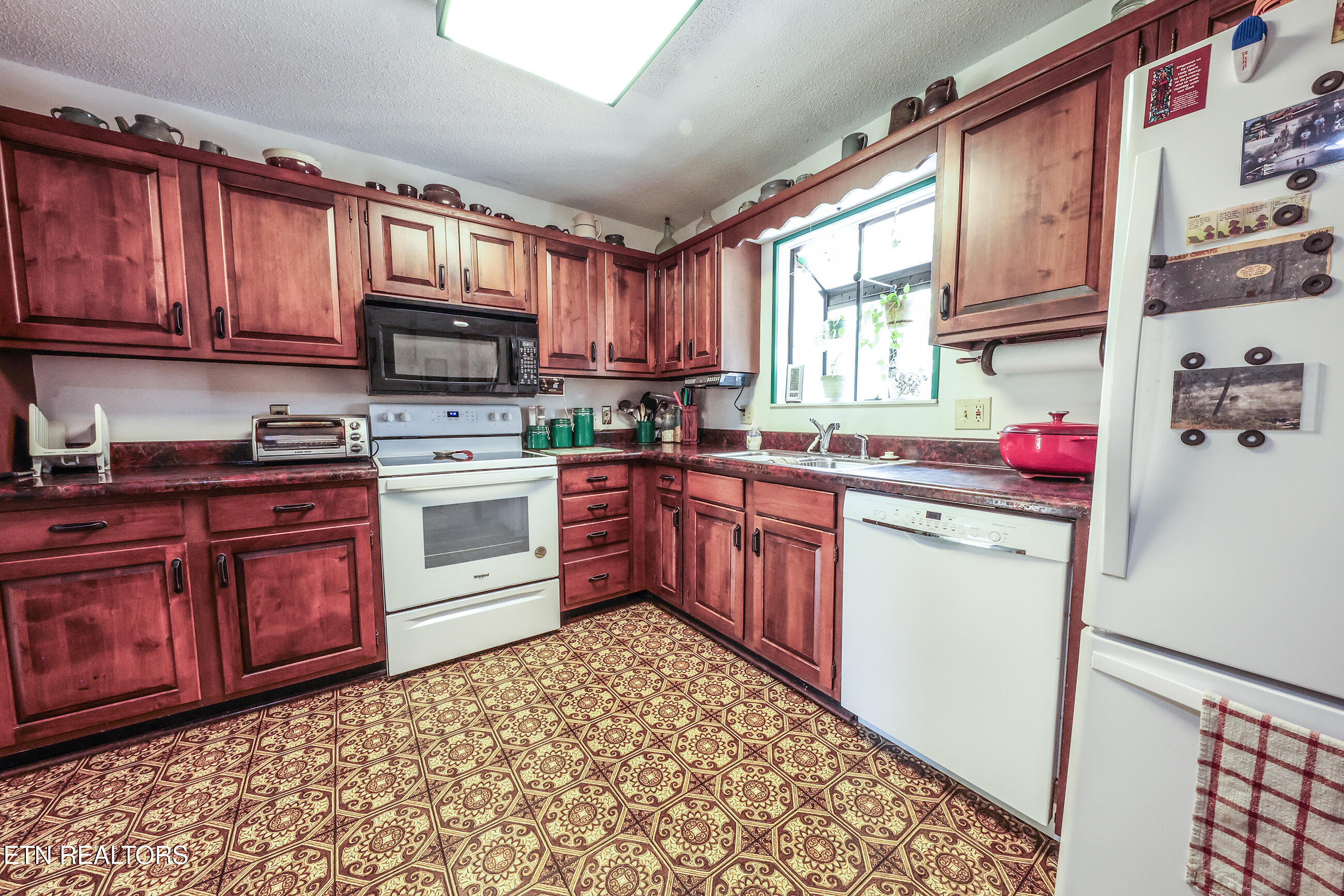 14 Newcastle Lane Oak Ridge TN 37830