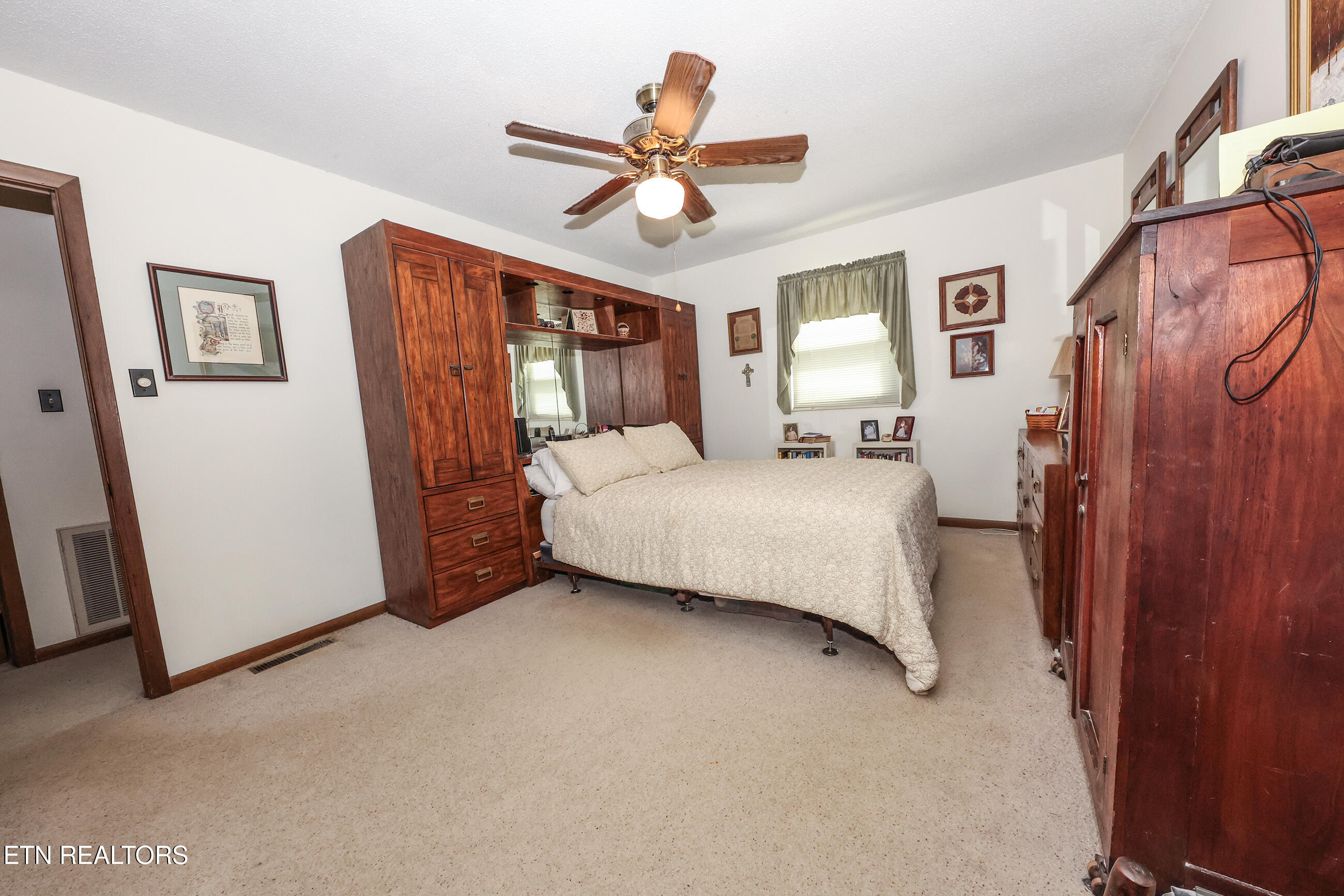 14 Newcastle Lane Oak Ridge TN 37830