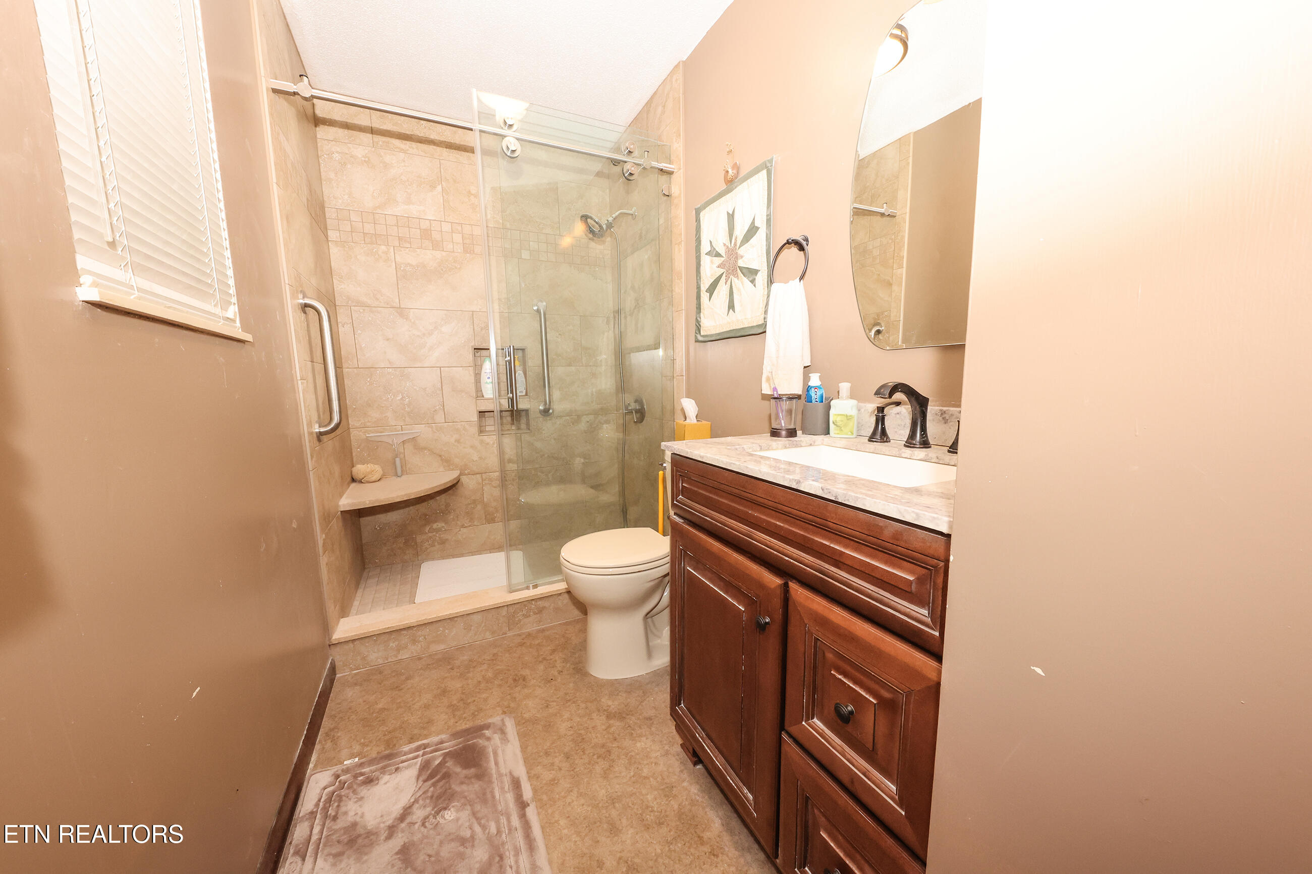 14 Newcastle Lane Oak Ridge TN 37830