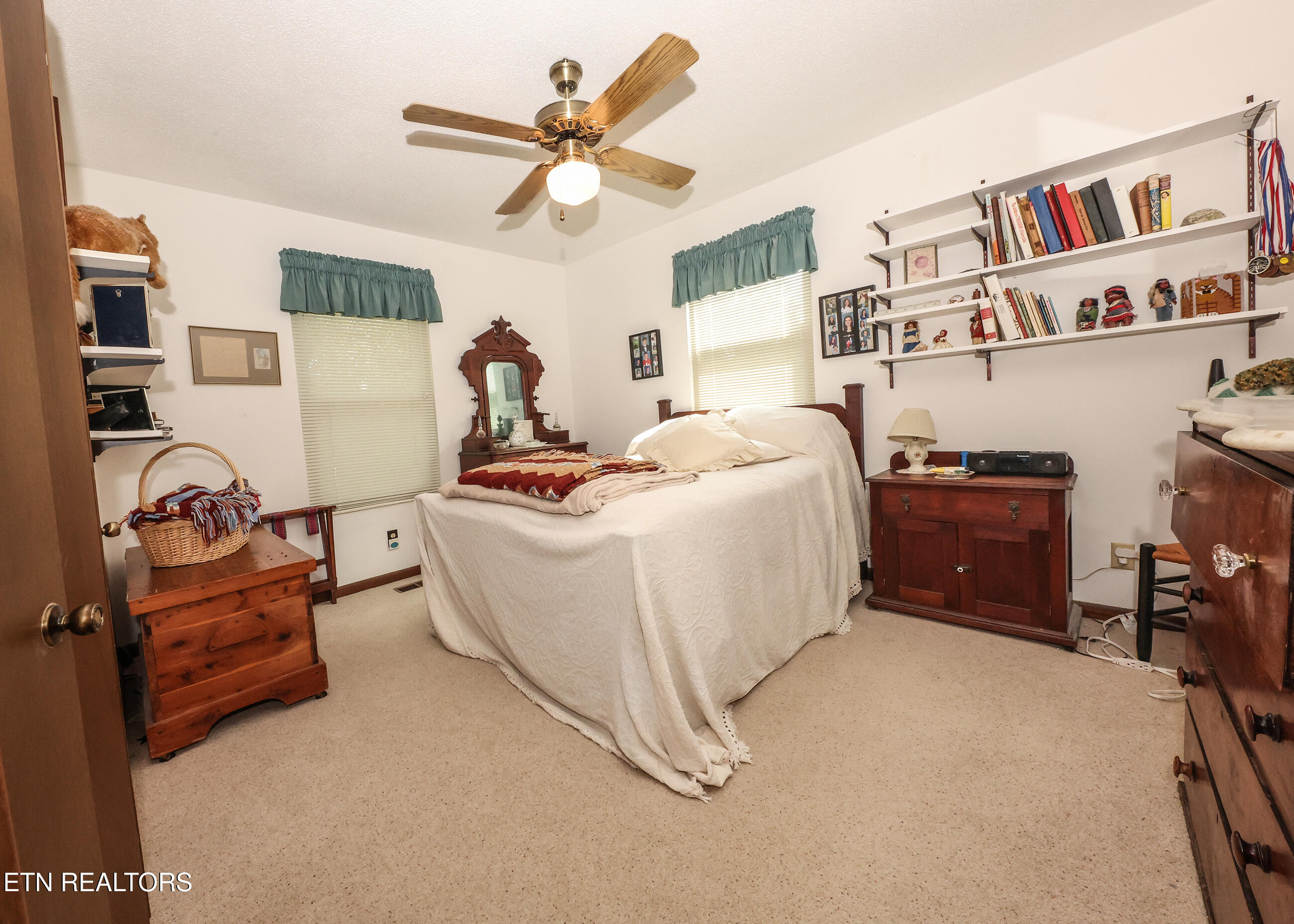 14 Newcastle Lane Oak Ridge TN 37830
