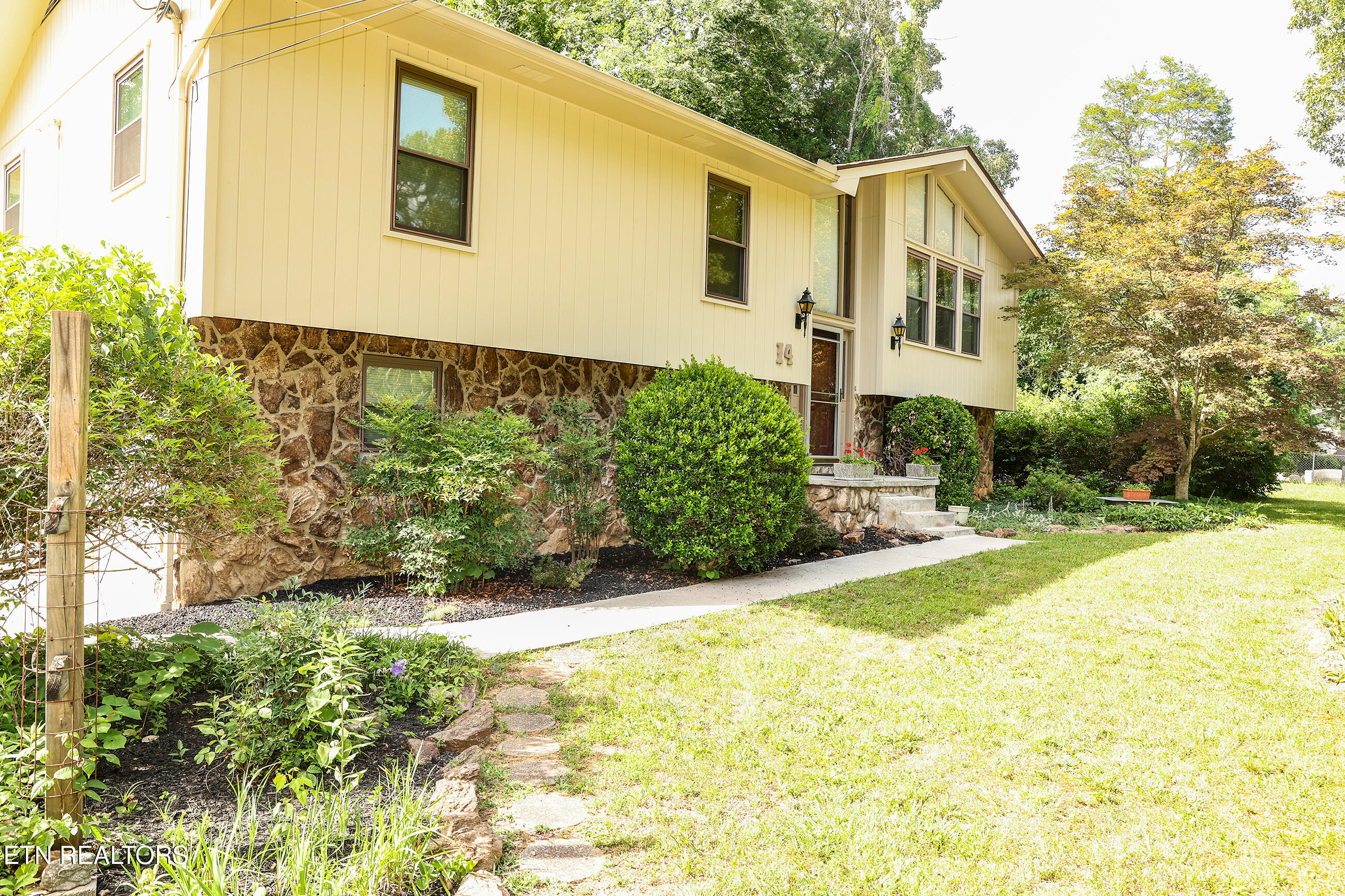 14 Newcastle Lane Oak Ridge TN 37830