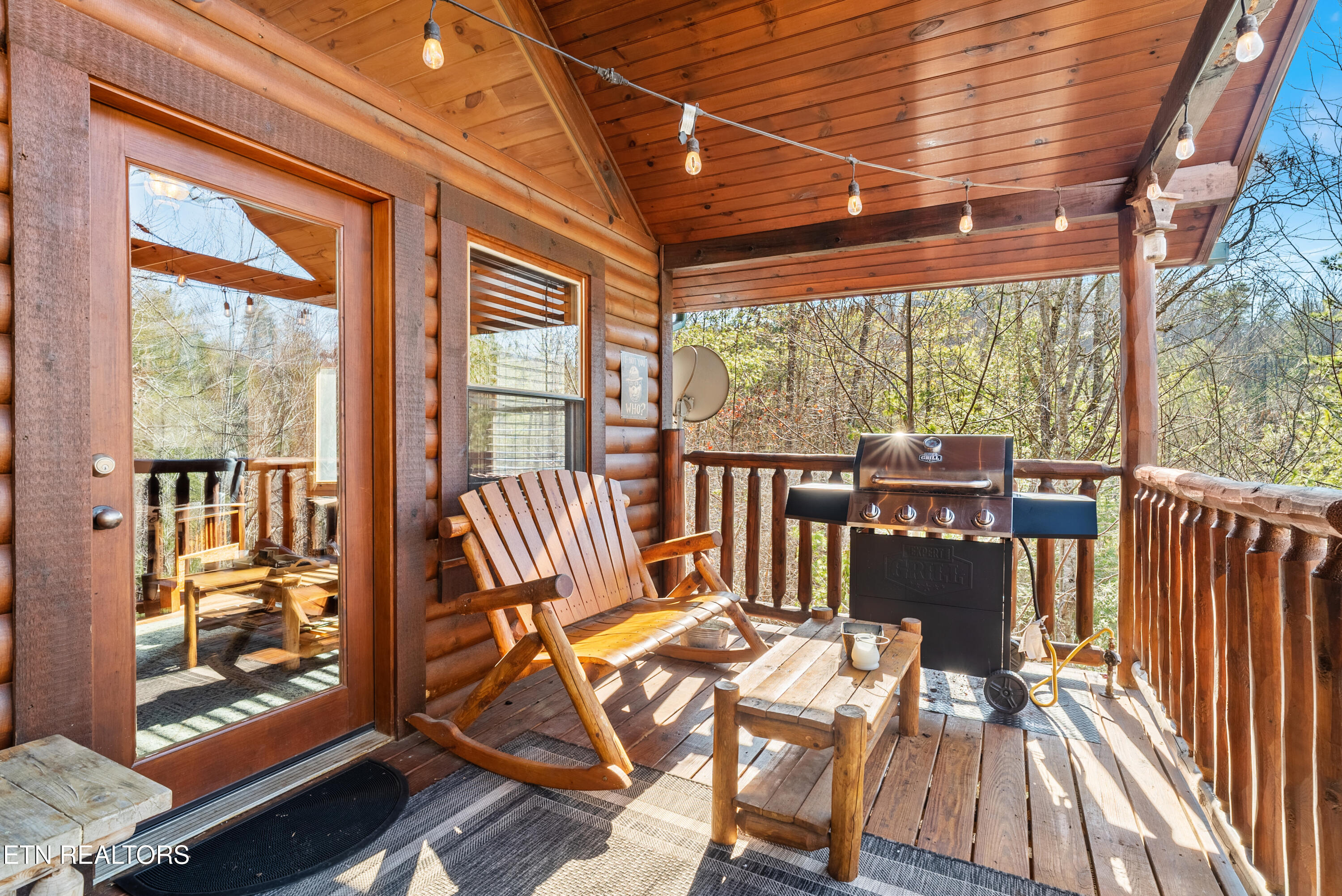 3290 Emerald Springs Loop Sevierville TN 37862