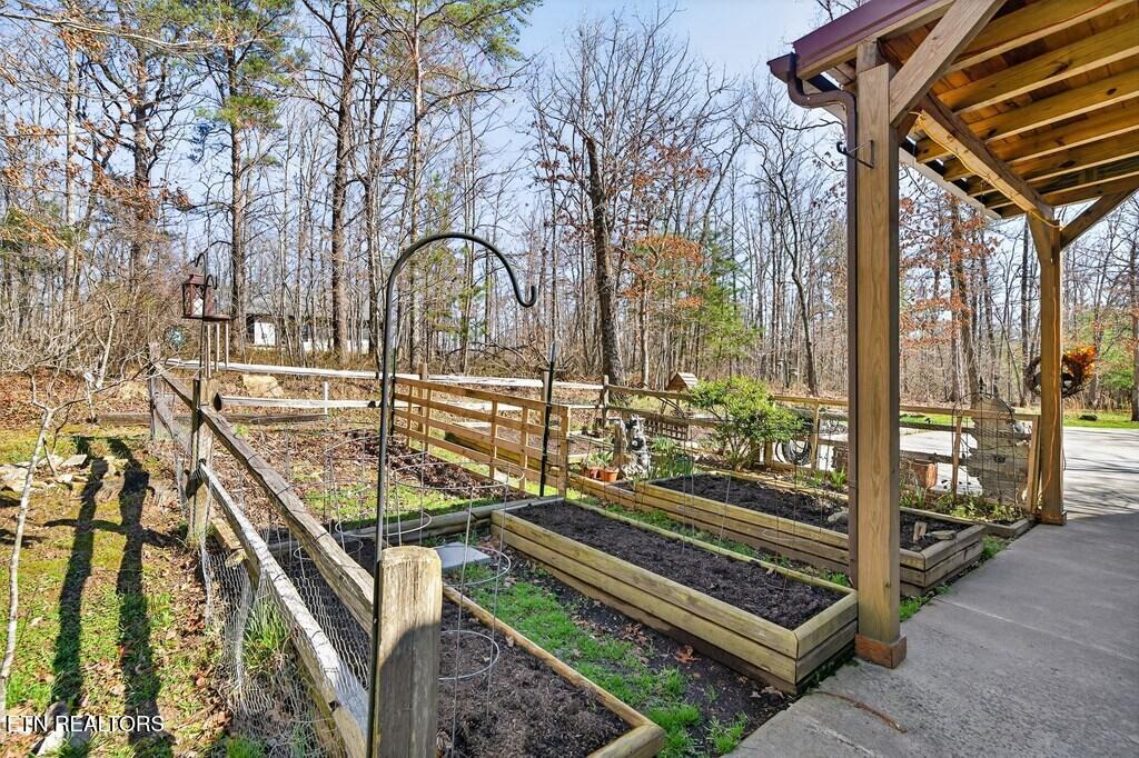 499 Hemlock Lane Spencer TN 38585
