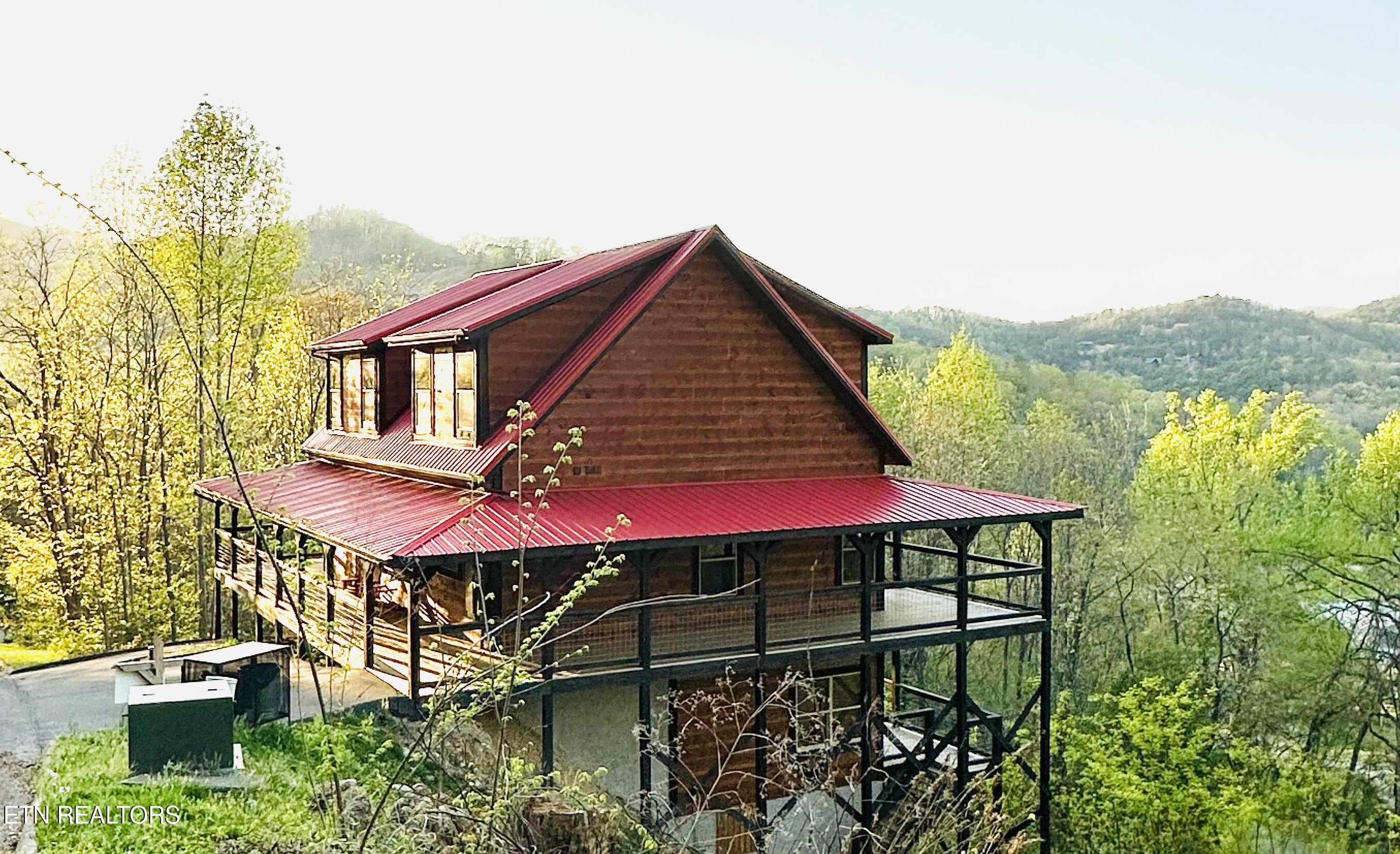 3305 Red Wolfe Road Sevierville TN 37862