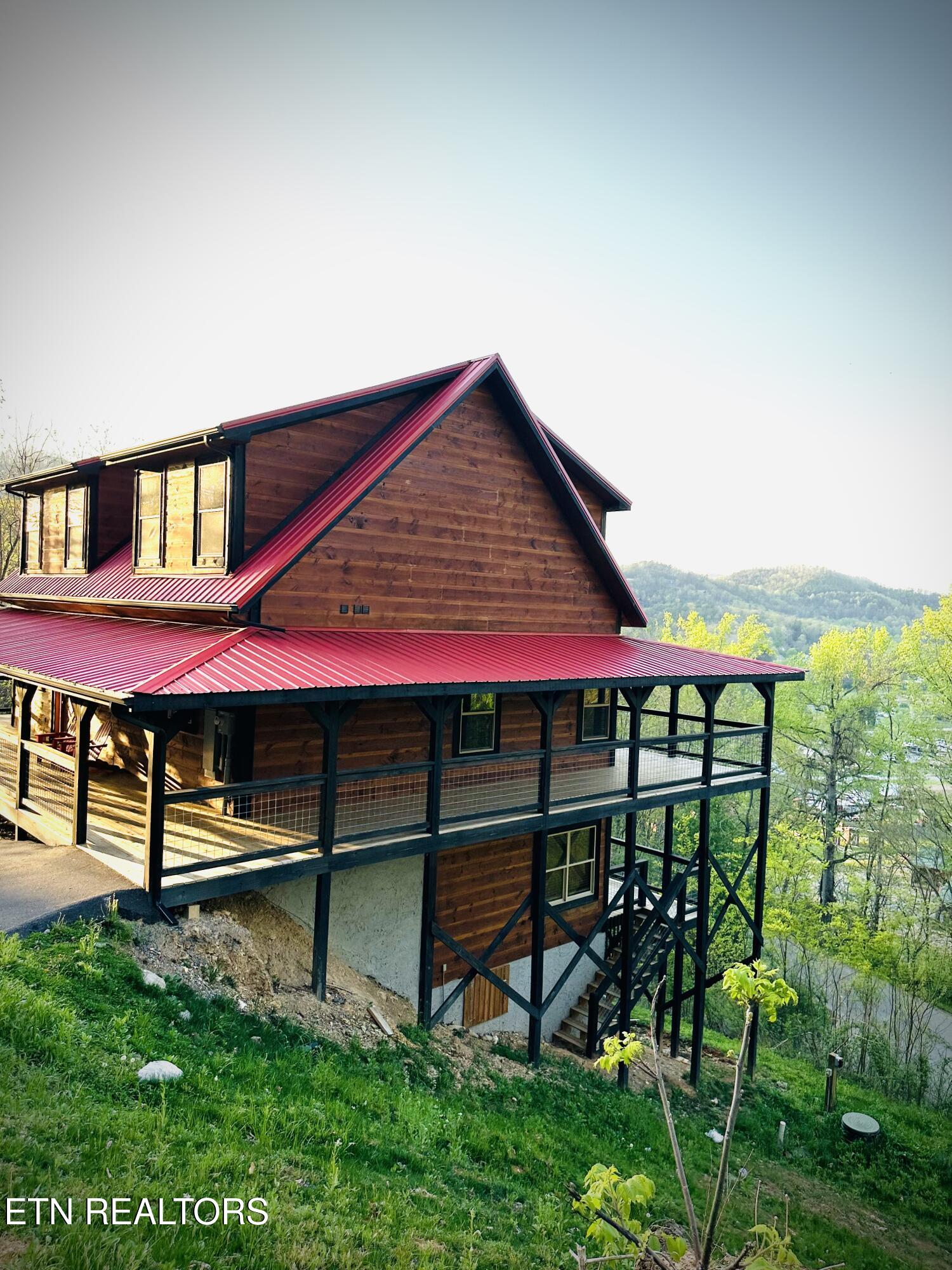 3305 Red Wolfe Road Sevierville TN 37862