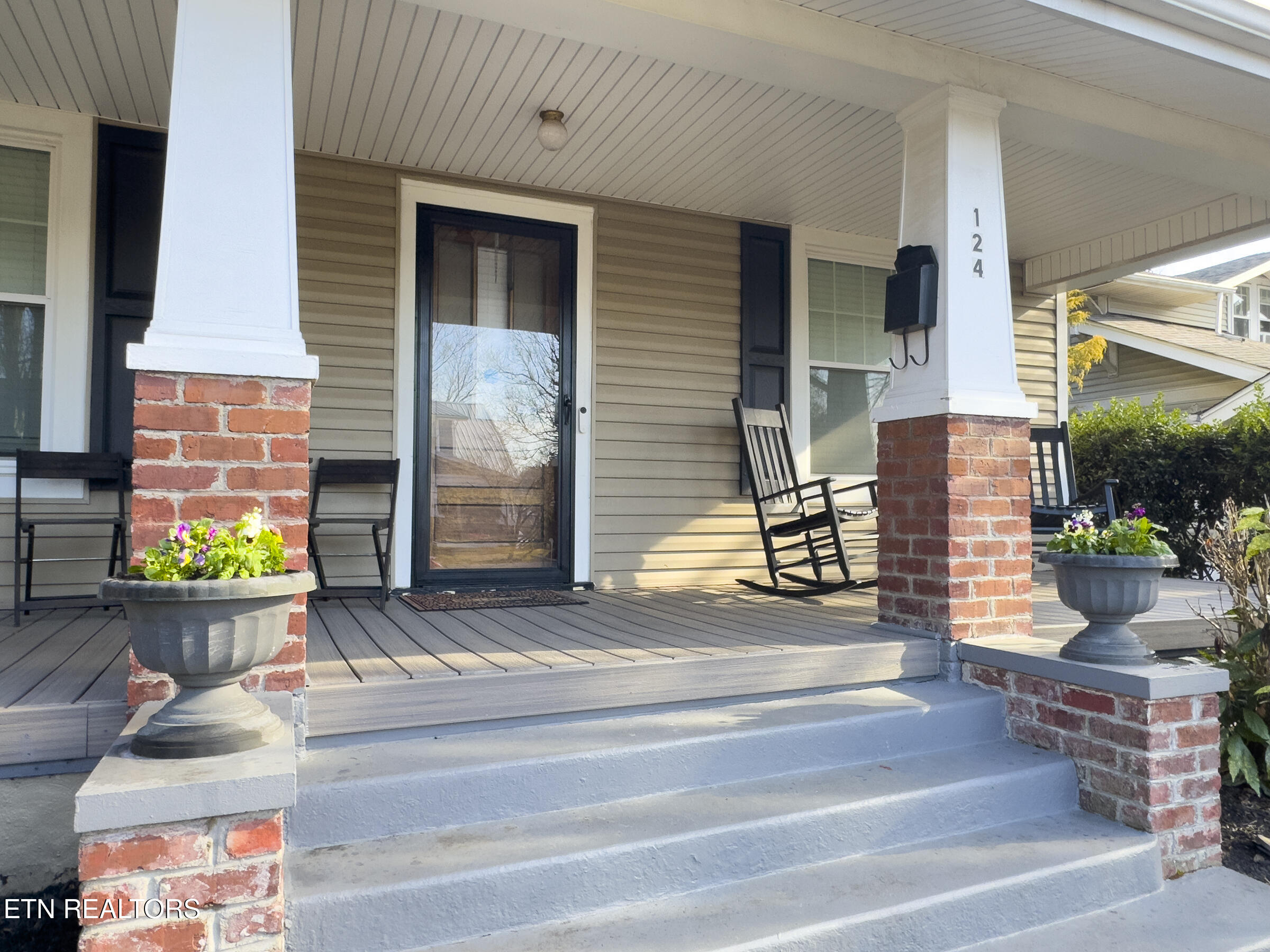 124 E Churchwell Avenue Knoxville TN 37917