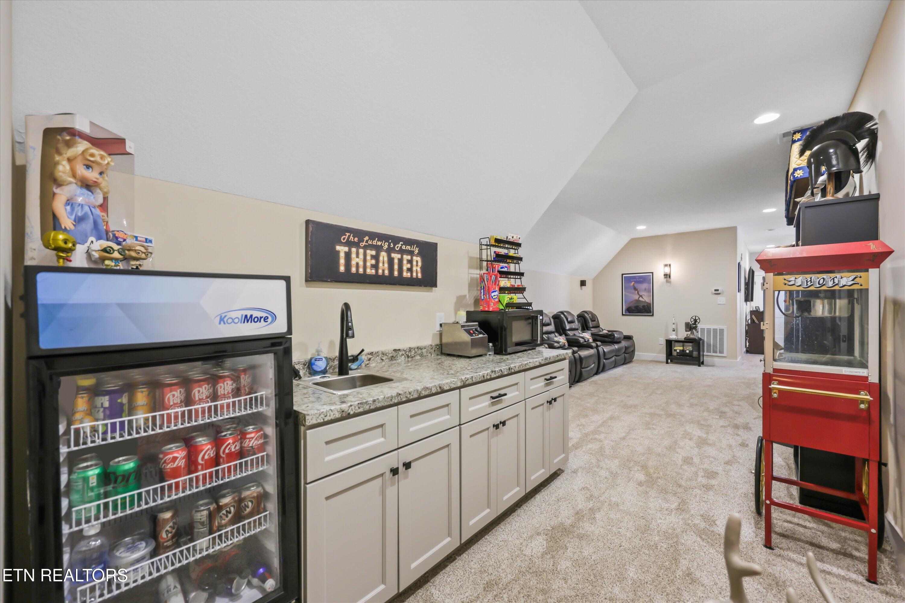 8521 Reed Road Powell TN 37849