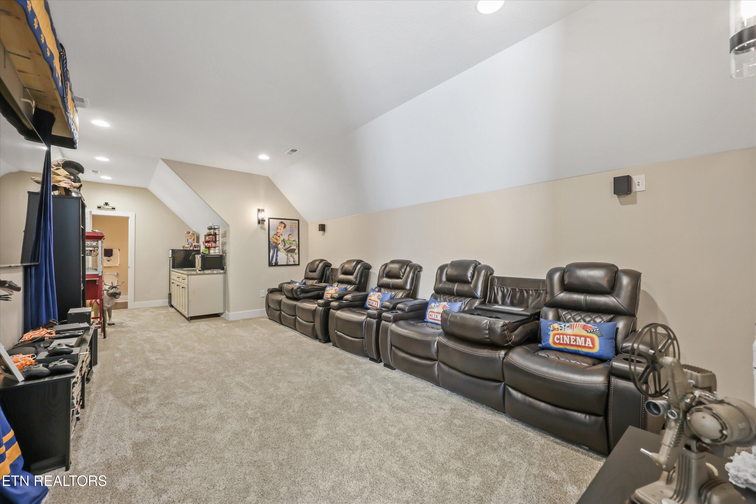 8521 Reed Road Powell TN 37849