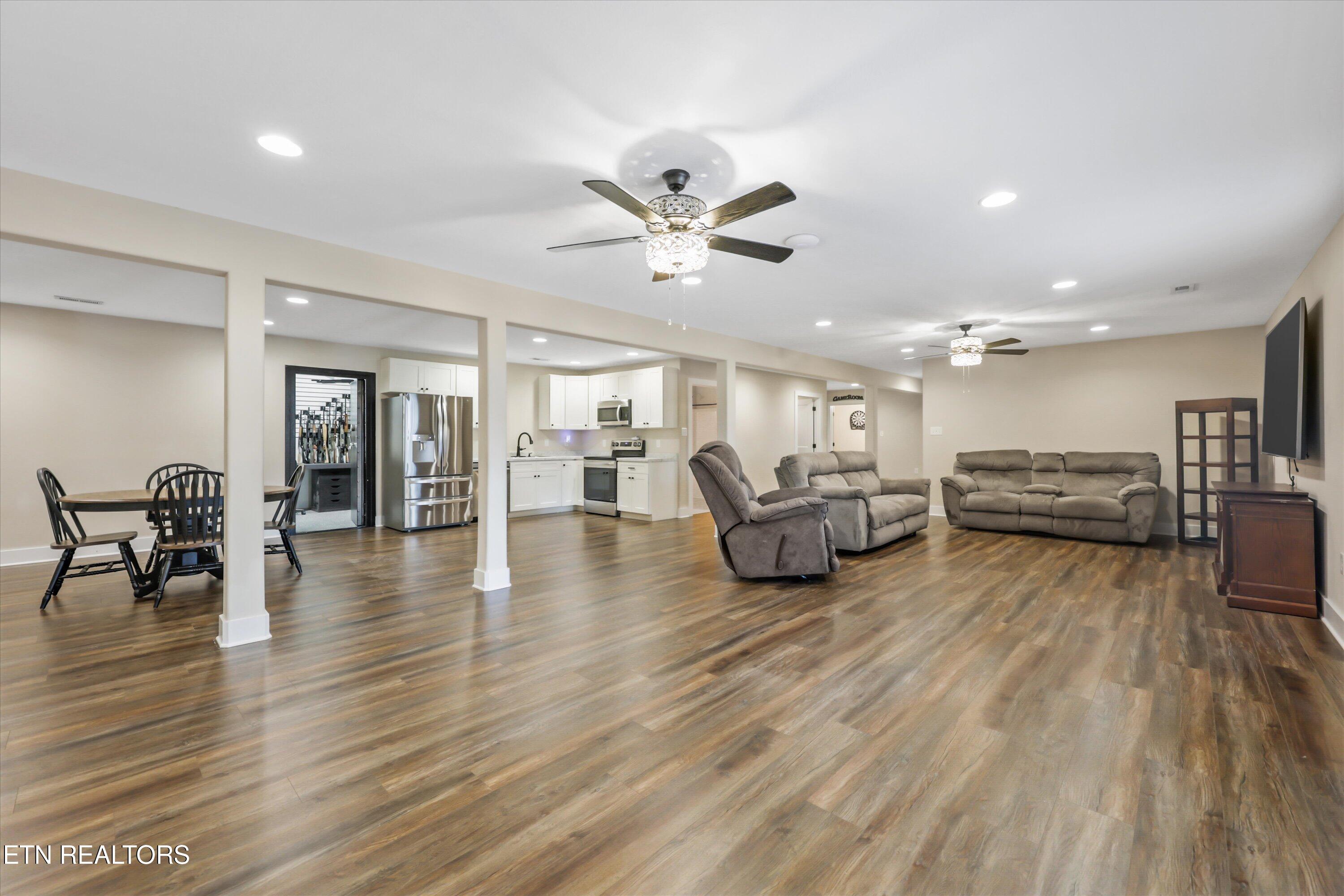 8521 Reed Road Powell TN 37849