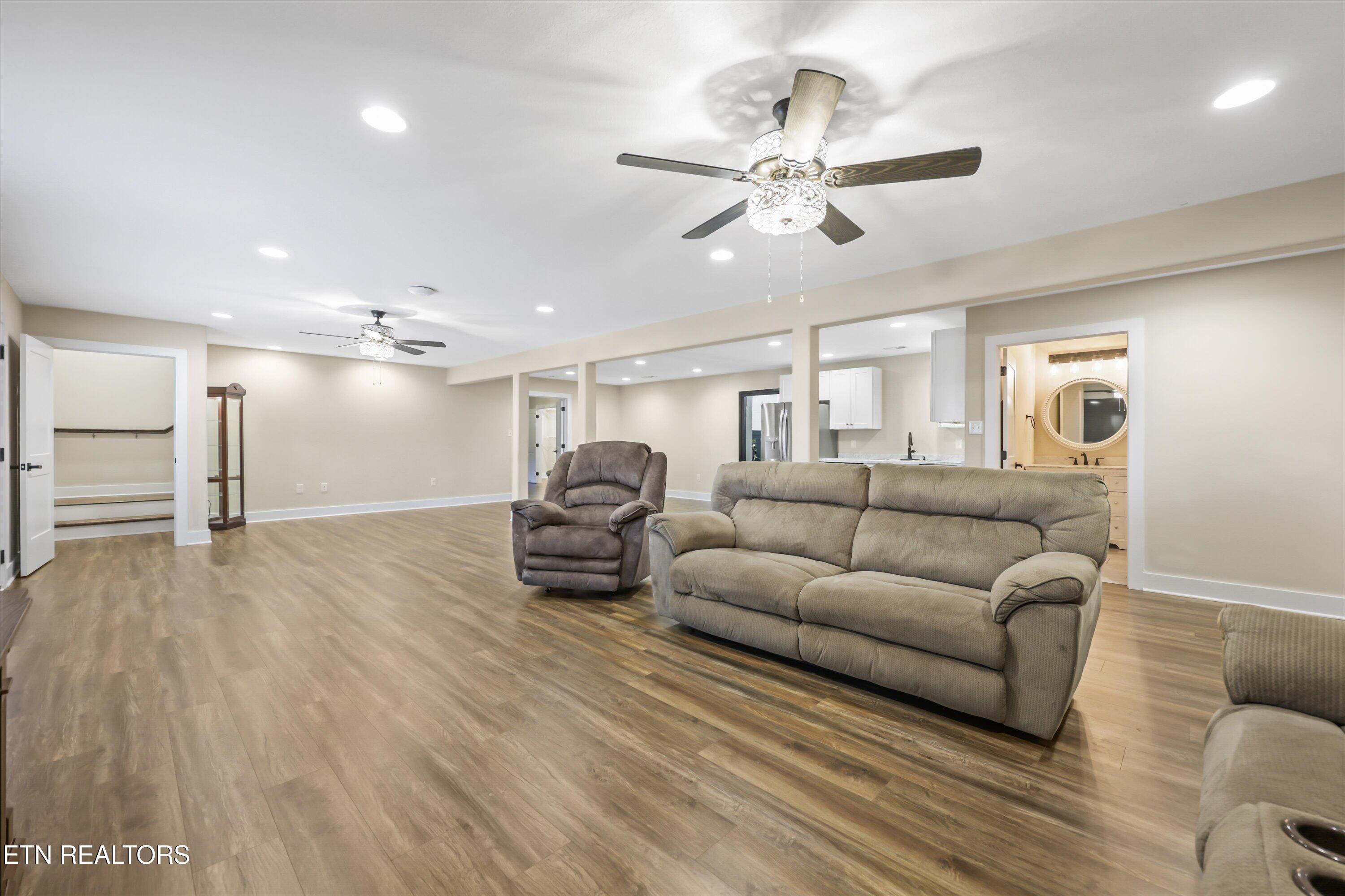 8521 Reed Road Powell TN 37849