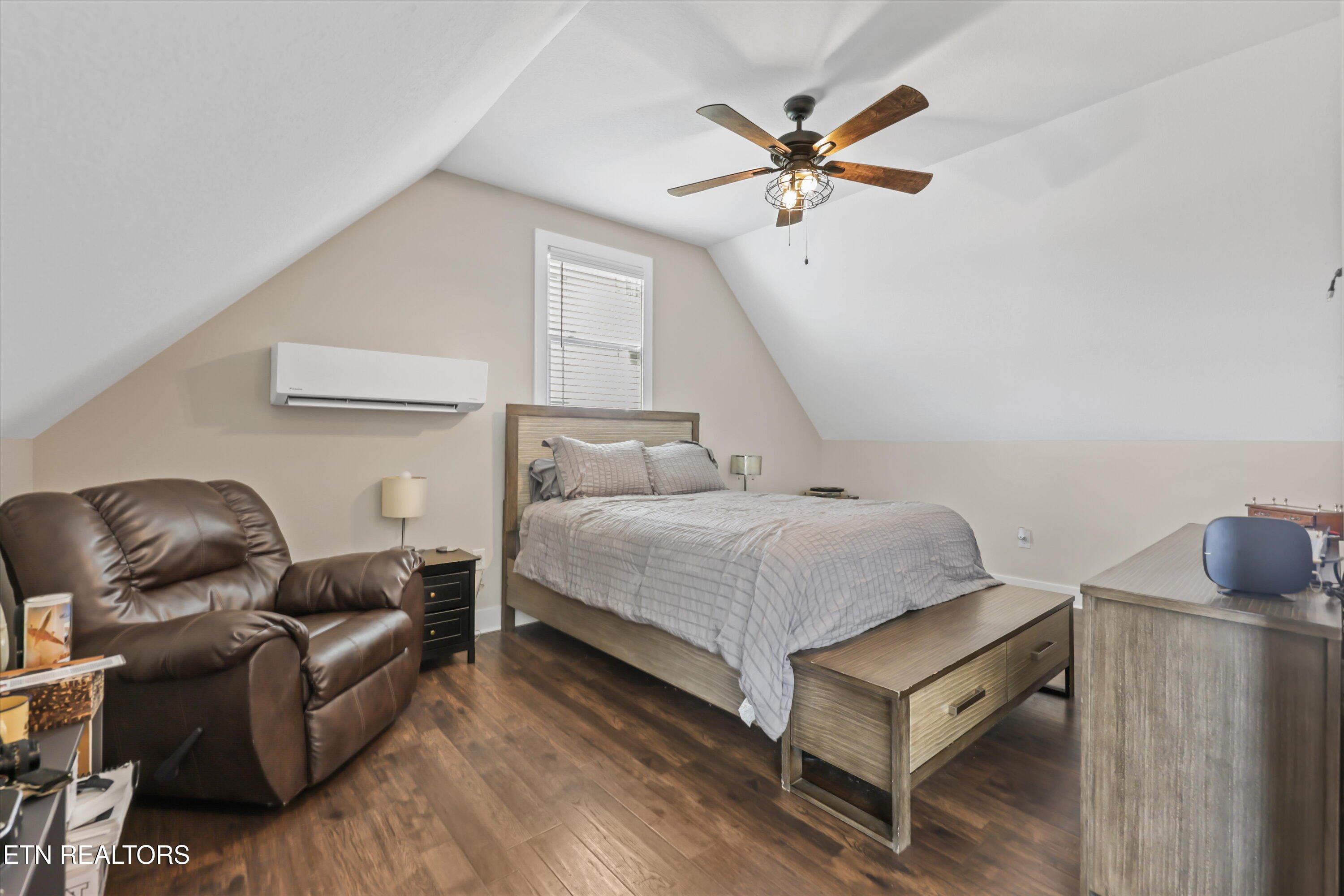 8521 Reed Road Powell TN 37849