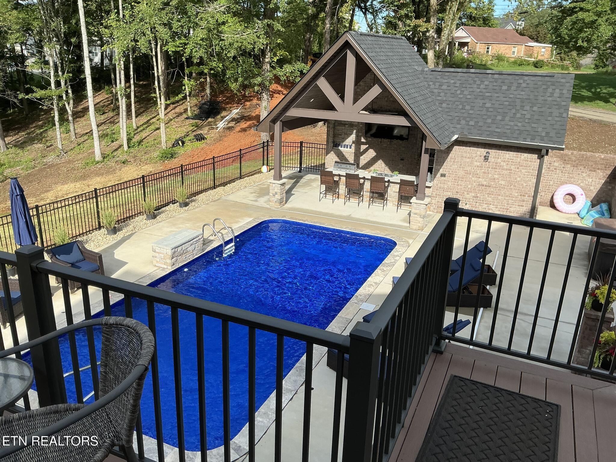 8521 Reed Road Powell TN 37849